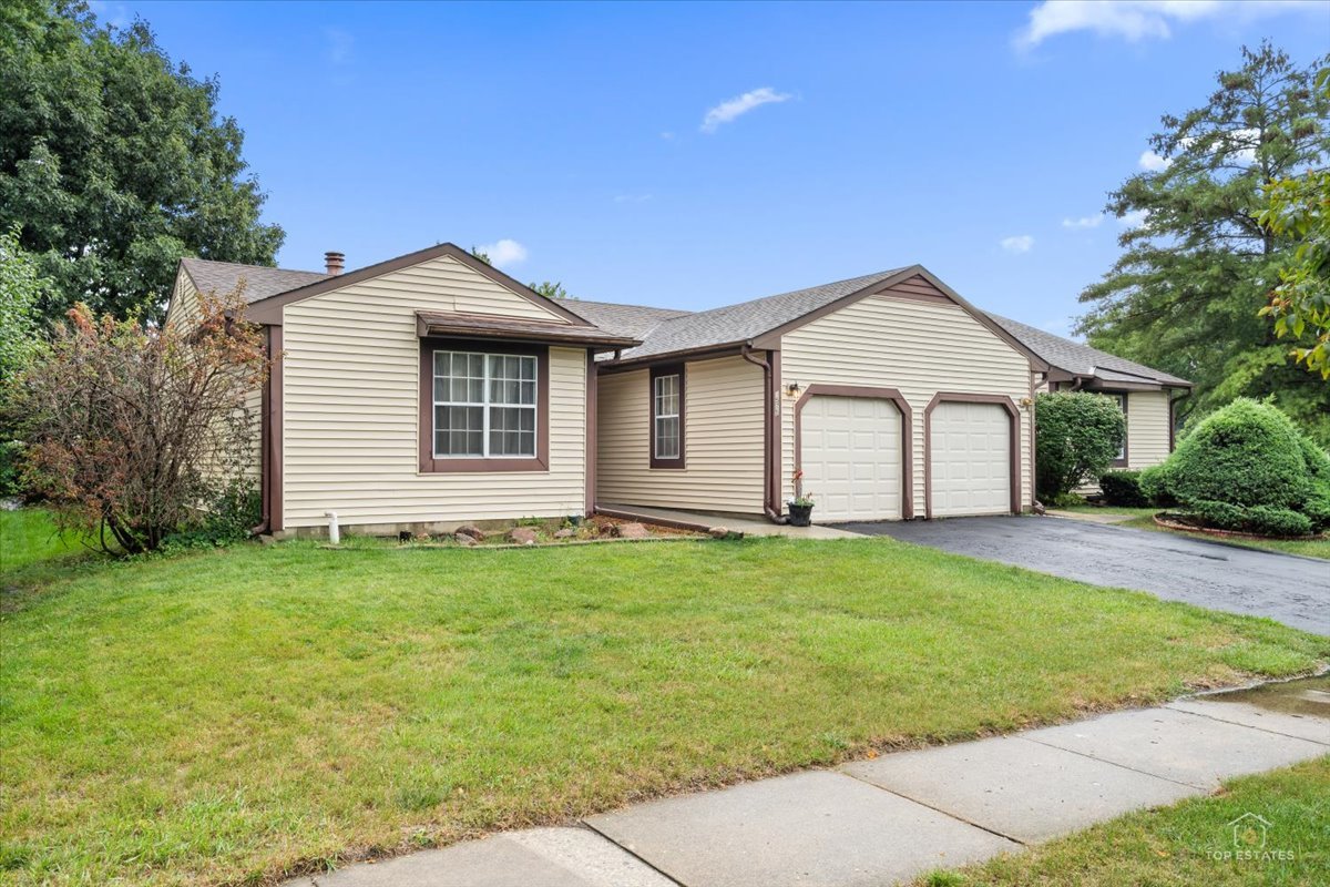 Photo 2 of Townhouse for sale at 1575 Brandywyn Ln, Buffalo Grove, IL 60089 | MLS# 12751674 | Listing updated on 2026-09-04