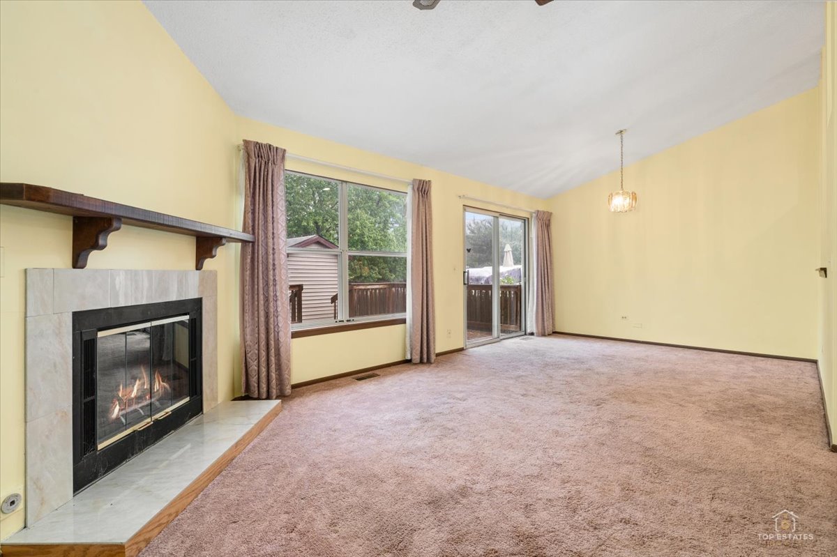 Photo 5 of Townhouse for sale at 1575 Brandywyn Ln, Buffalo Grove, IL 60089 | MLS# 12751674 | Listing updated on 2026-09-04