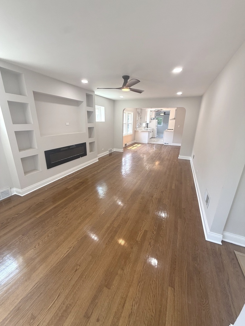 Photo 2 of Single family home for sale at 8926 S Paxton Ave, Chicago, IL 60617 | MLS# 12752355 | Listing updated on 2026-09-05