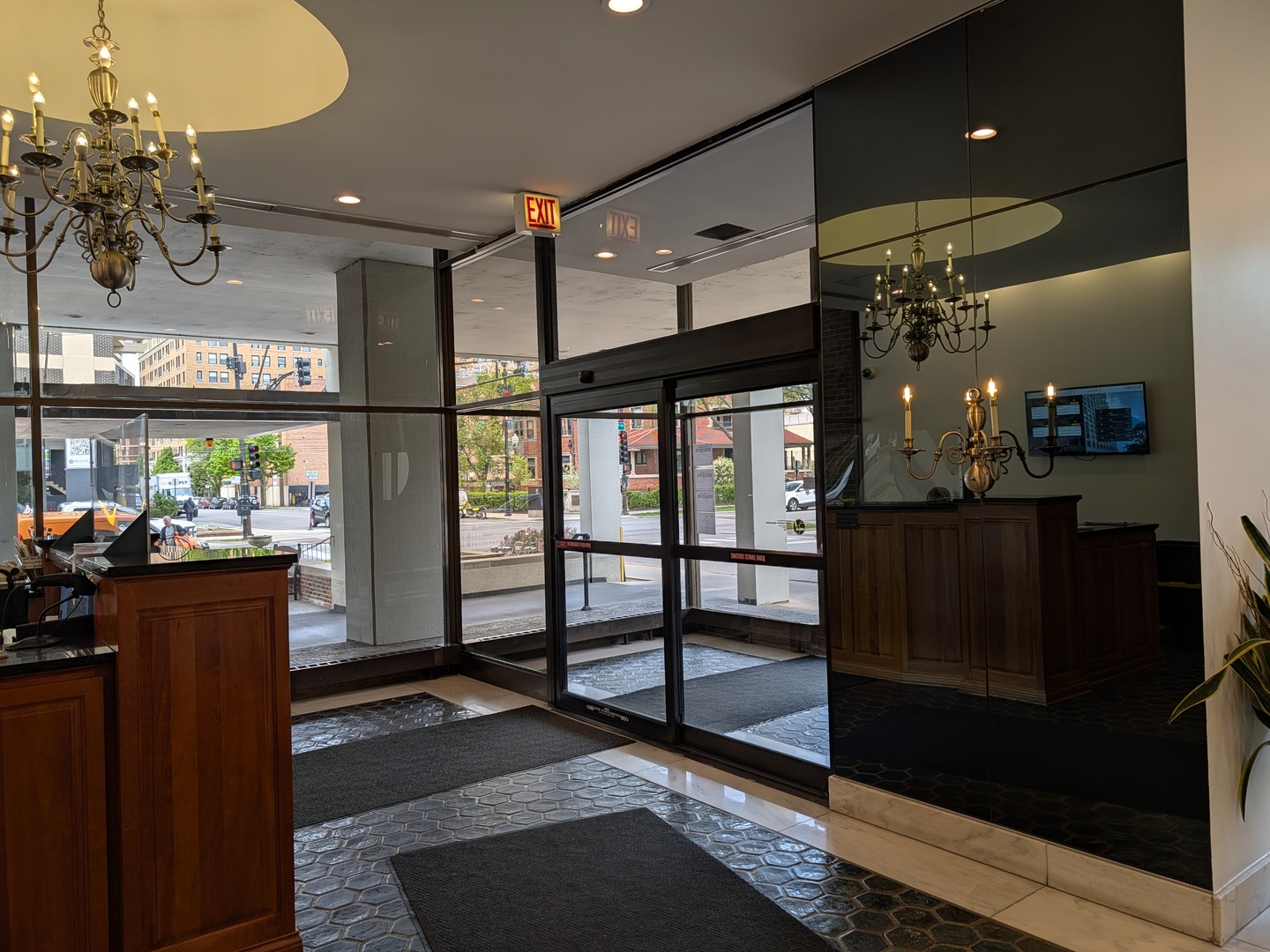Photo 2 of Condo for sale at 6171 N Sheridan Rd #1408, Chicago, IL 60660 | MLS# 12752363 | Listing updated on 2026-09-05