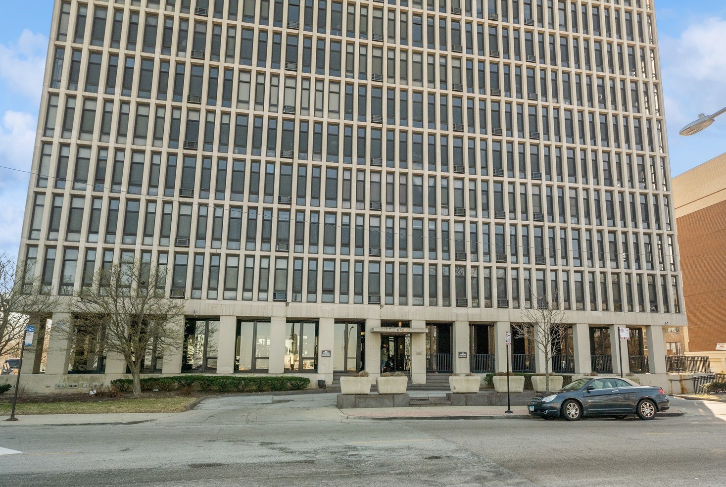 Photo 2 of Condo for sale at 6700 S South Shore Dr #4K, Chicago, IL 60649 | MLS# 12752369 | Listing updated on 2026-09-05