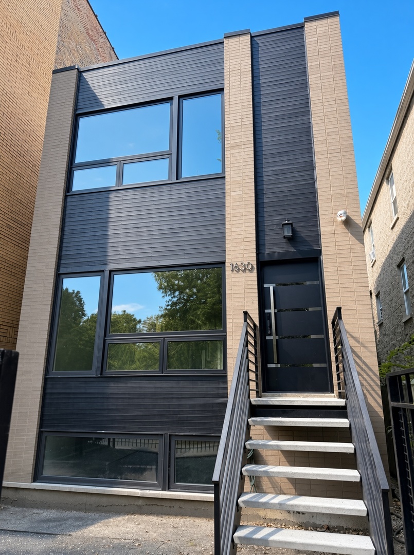 Photo 2 of Single family home for sale at 1630 N Humboldt Blvd, Chicago, IL 60647 | MLS# 12752411 | Listing updated on 2026-09-07