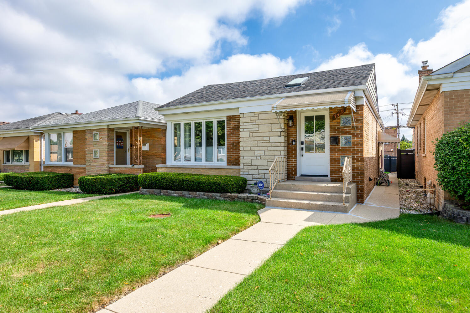 Photo 1 of Single family home for sale at 7315 N Oconto Ave, Chicago, IL 60631 | MLS# 12752703 | Listing updated on 2026-09-06