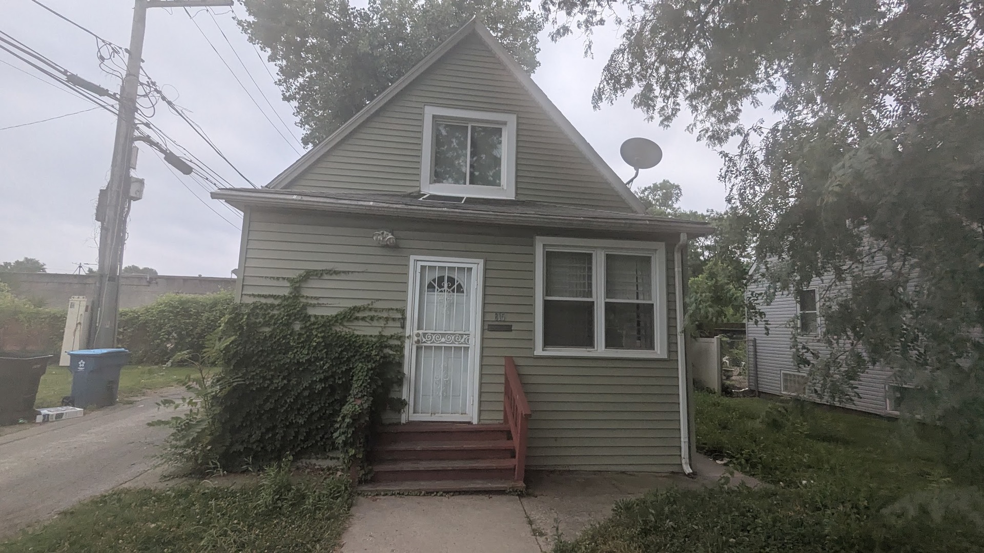 Photo 1 of Single family home for sale at 815 W 122nd Street, Chicago, IL 60643 | MLS# 12752797 | Listing updated on 2026-09-07
