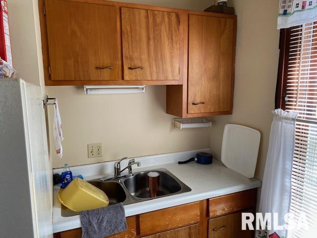 Homes for sale in Carbondale, IL | 701 S Rawlings St, Carbondale, IL 62901 | MLS# EB453286