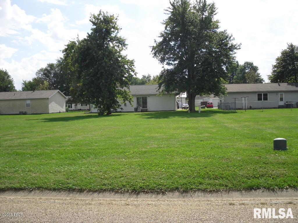 Homes for sale in Salem, IL | 00 Newport Dr, Salem, IL 62881 | MLS# EB423826