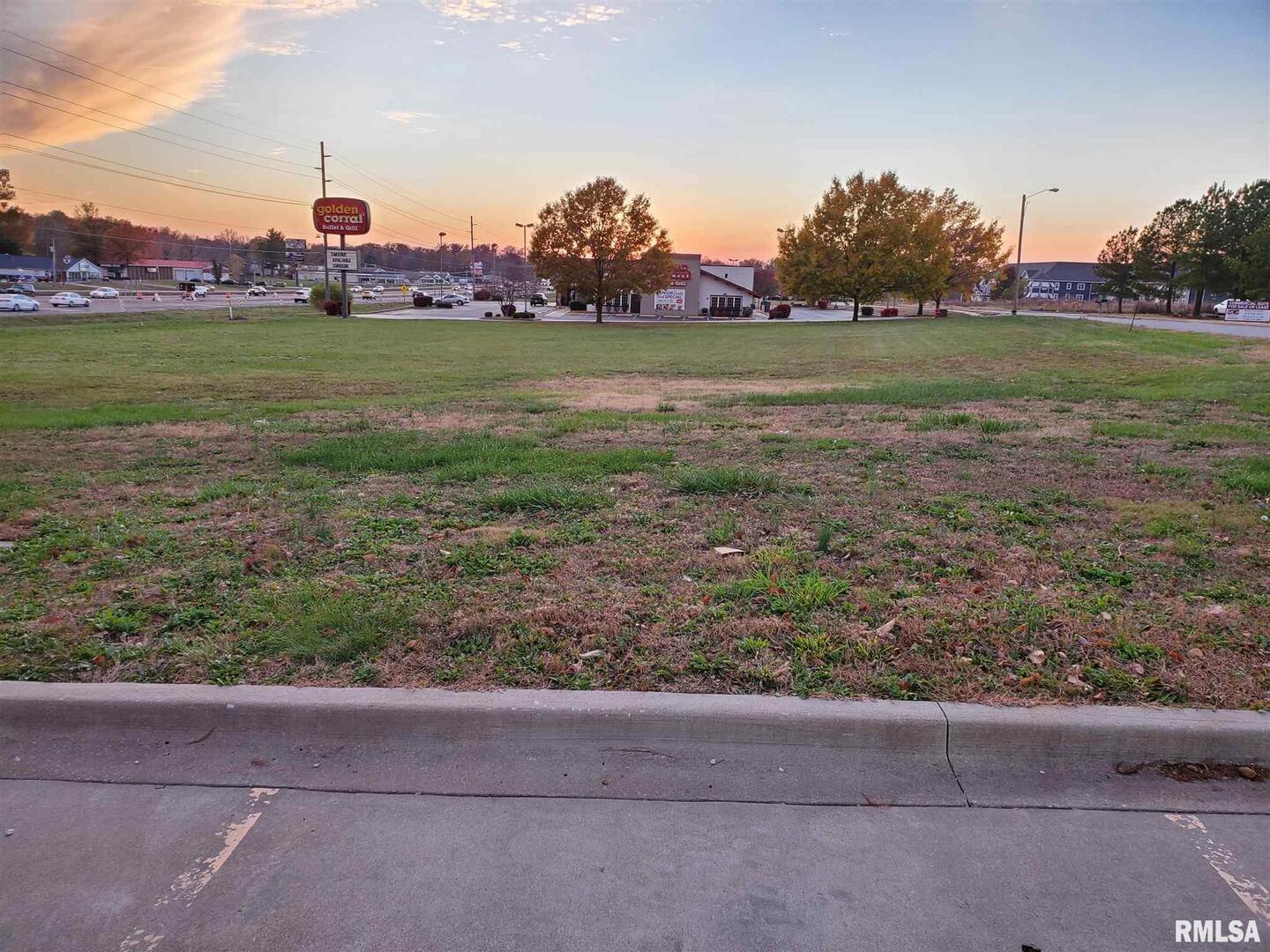 Homes for sale in Carbondale, IL | Tbd Reed Station Pkwy, Carbondale, IL 62901 | MLS# EB436986