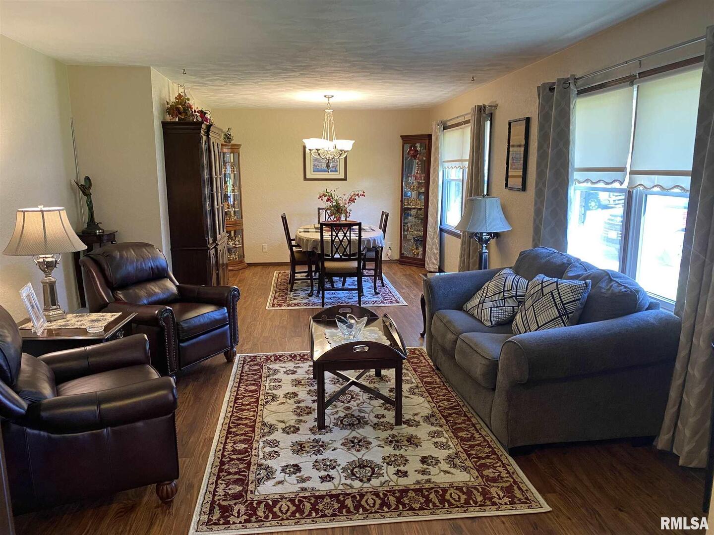 Homes for sale in Centralia, IL | 1340 E 6Th St, Centralia, IL 62801 | MLS# EB441245