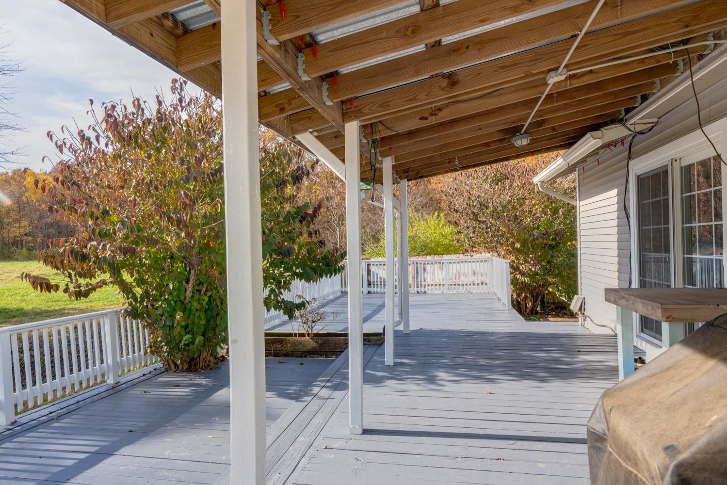 Homes for sale in Mount Vernon, IL | 4419 Woodglen Ln, Mount Vernon, IL 62864 | MLS# EB442194