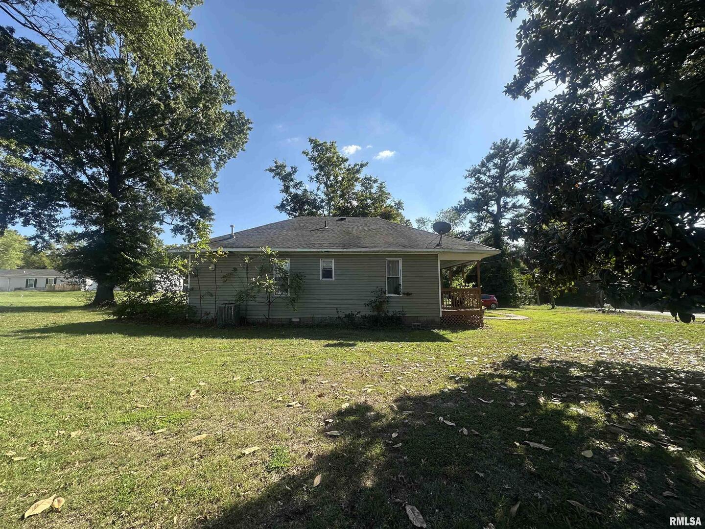 Homes for sale in Carterville, IL | 404 S Jackson St, Carterville, IL 62918 | MLS# EB460188