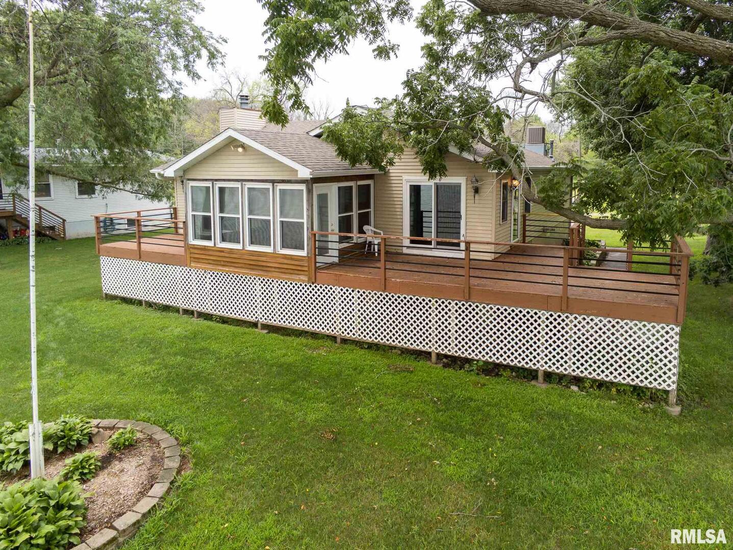 Homes for sale in Davenport, IA | 4523 S Concord St, Davenport, IA 52802 | MLS# QC4220636