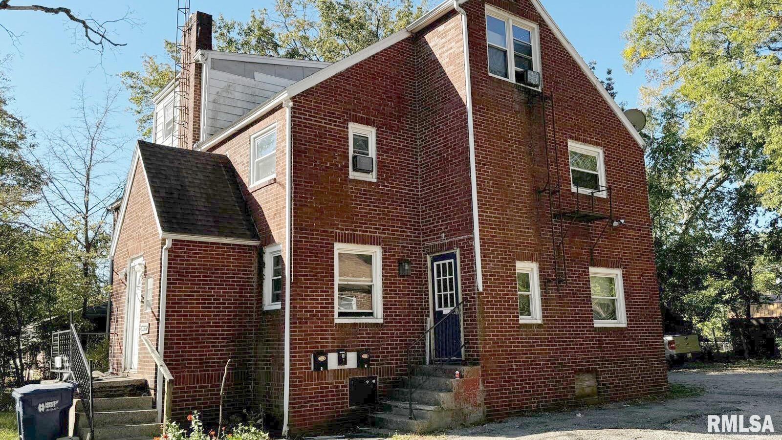 Homes for sale in Mt Vernon, IL | 613 S 16Th St, Mt Vernon, IL 62864 | MLS# QC4259822