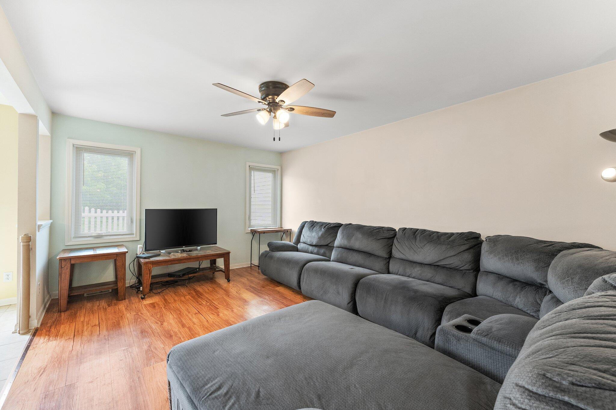 Homes for sale in Schererville, IN | 208 Deer Trl, Schererville, IN 46375 | MLS# 804923