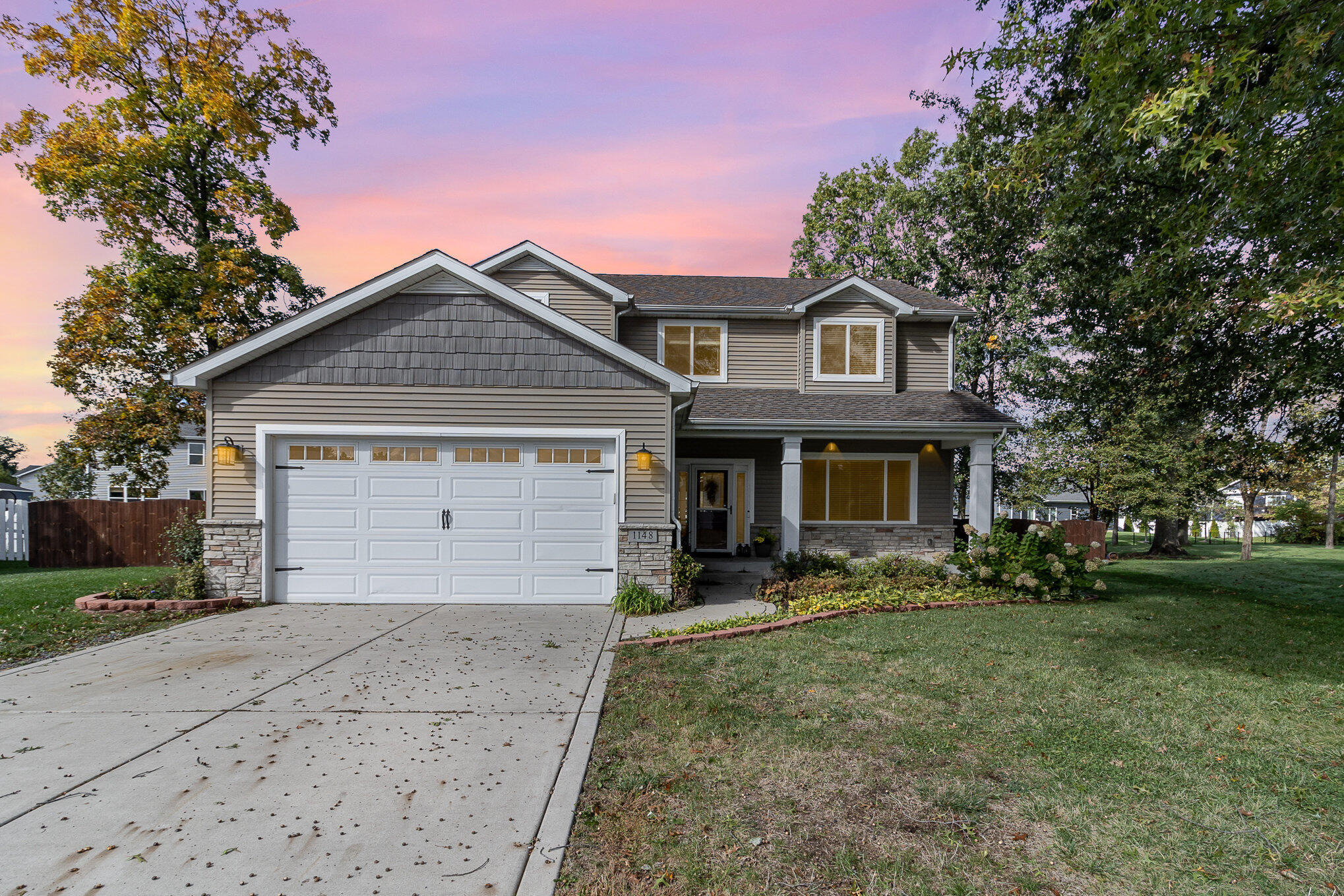 Homes for sale in Chesterton, IN | 1148 Pin Oak Ln, Chesterton, IN 46304 | MLS# 811750