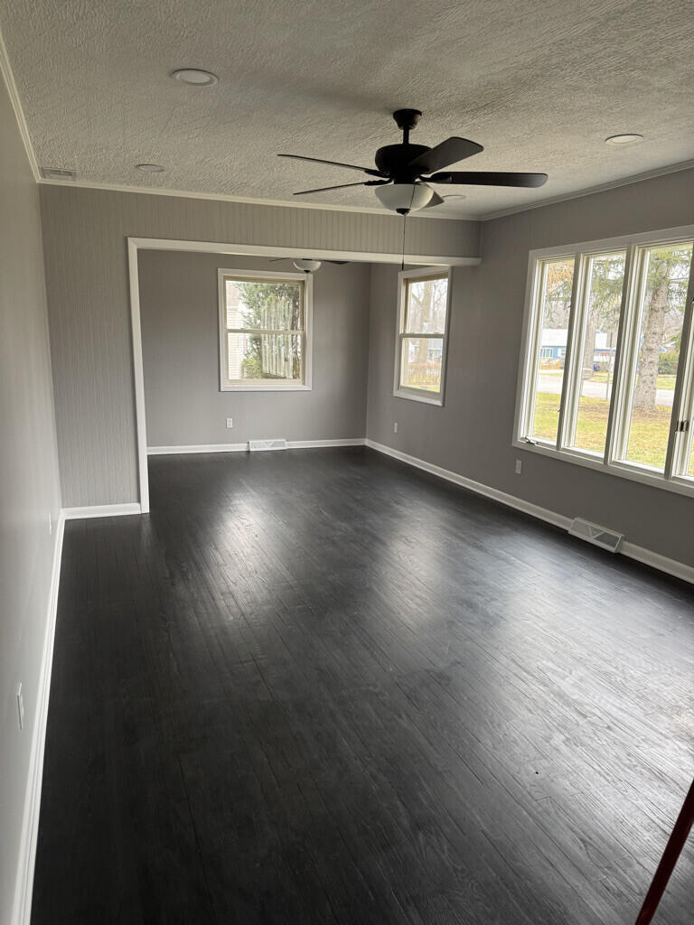 Homes for sale in Merrillville, IN | 20 Deerpath Rd, Merrillville, IN 46410 | MLS# 814364