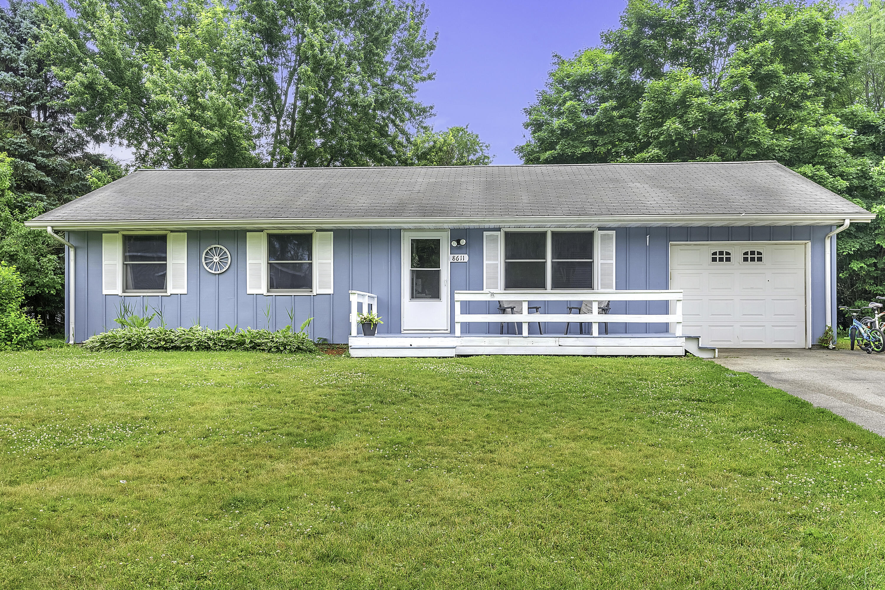 Homes for sale in Wanatah, IN | 8611 S Century Ave, Wanatah, IN 46390 | MLS# 822930