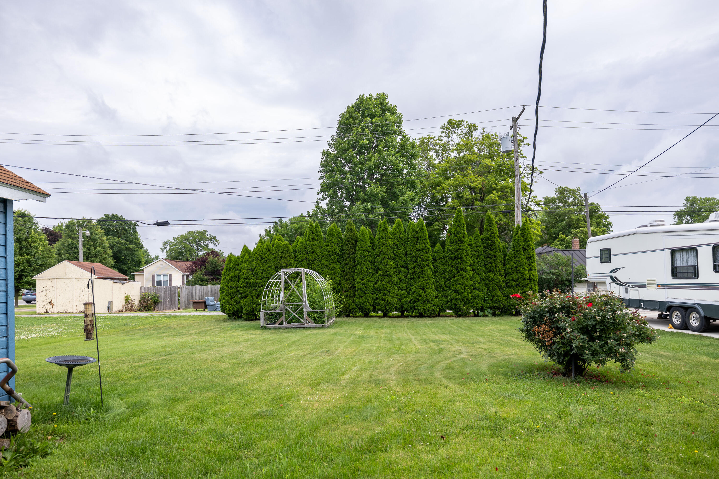 Homes for sale in Kentland, IN | 204 E Lincoln St, Kentland, IN 47951 | MLS# 823009