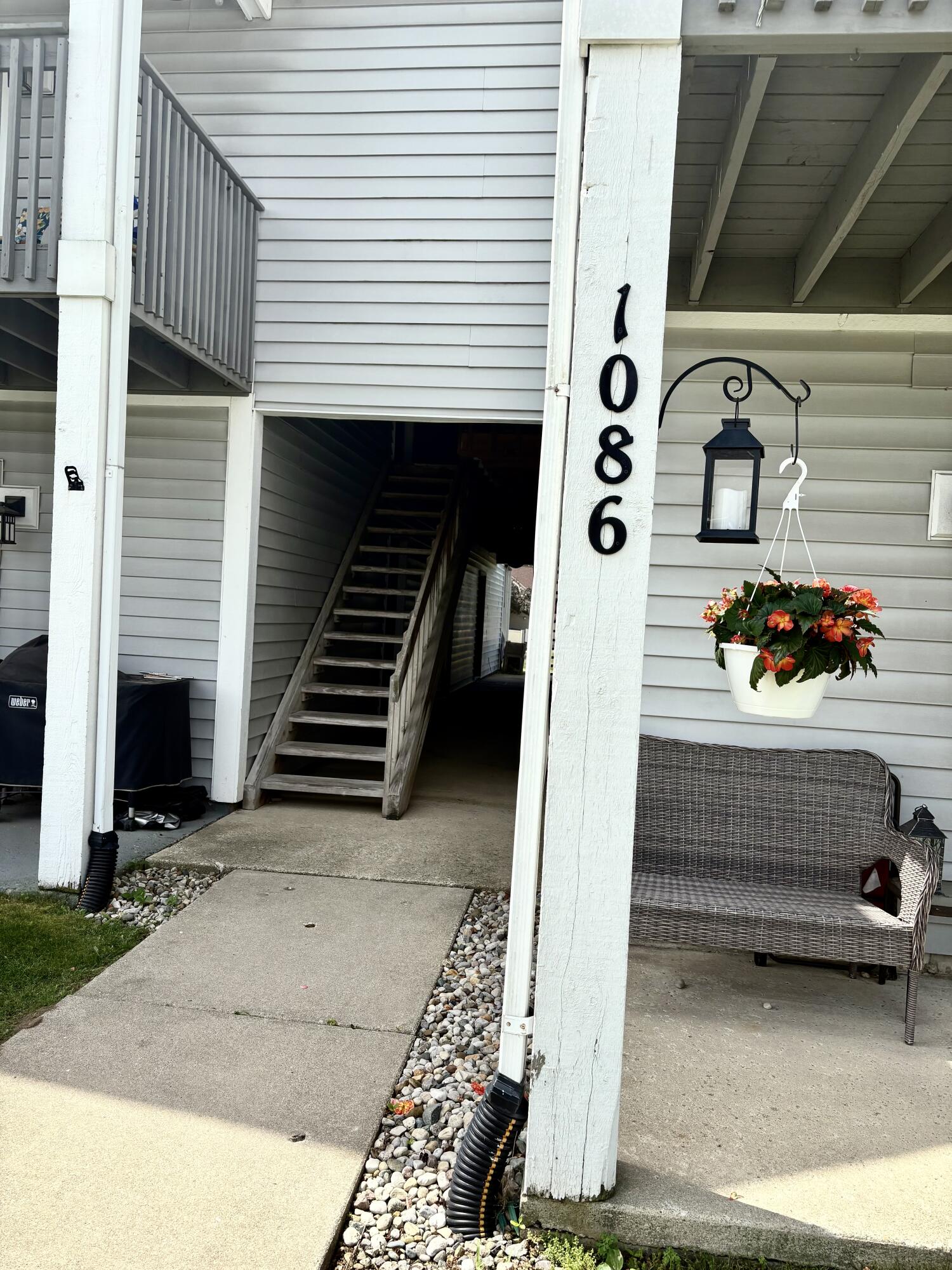 Homes for sale in Valparaiso, IN | 1086 Millpond Rd #C, Valparaiso, IN 46385 | MLS# 823436