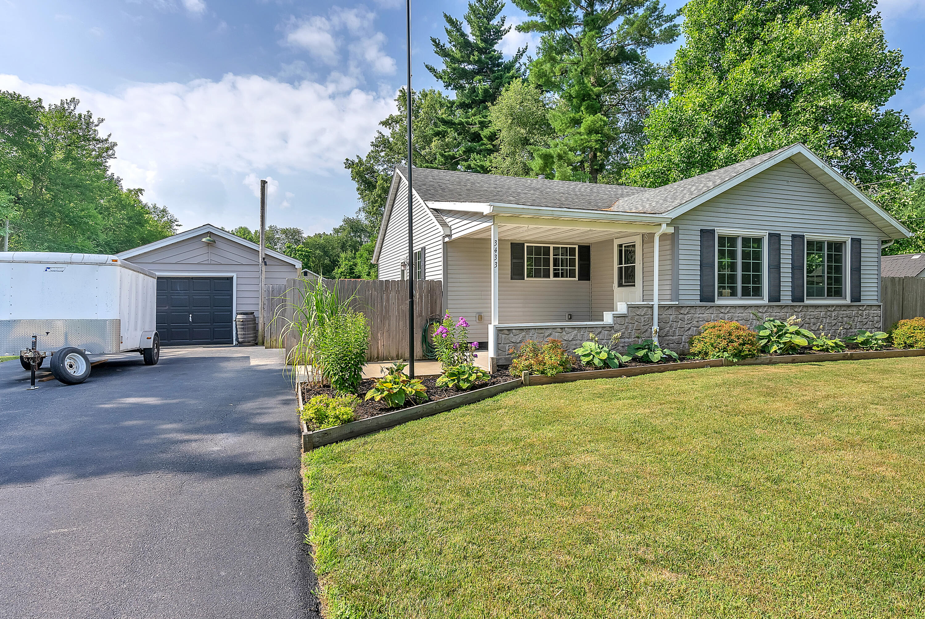 Homes for sale in Lake, IN | 3433 W 950 N, Lake, IN 46349 | MLS# 824326