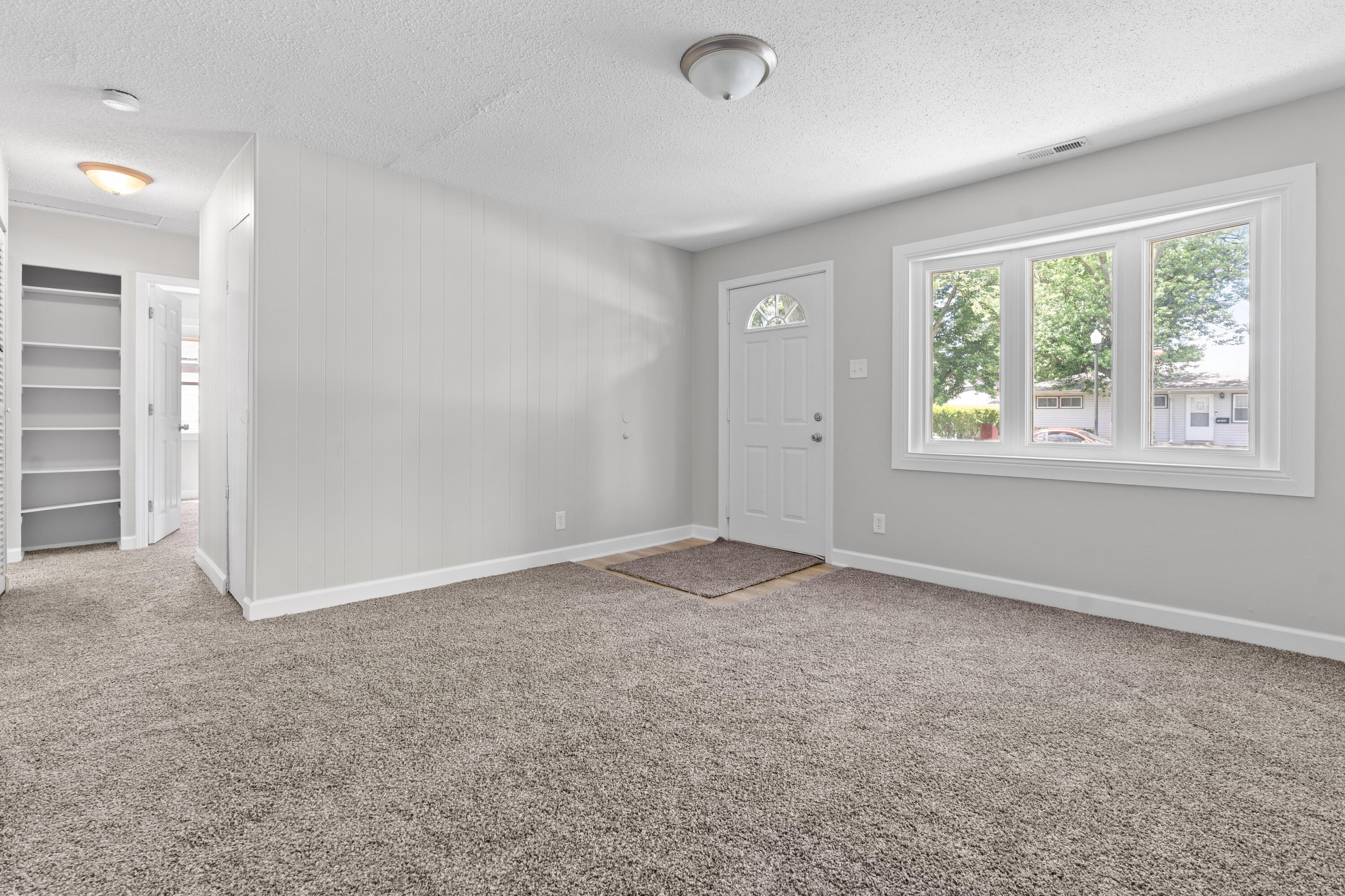 Homes for sale in Hammond, IN | 7831 Chestnut Ave, Hammond, IN 46324 | MLS# 824512