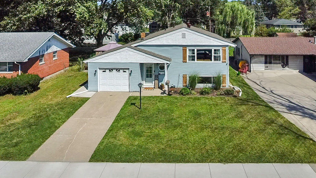 Homes for sale in Griffith, IN | 735 N Glenwood Ave, Griffith, IN 46319 | MLS# 825792