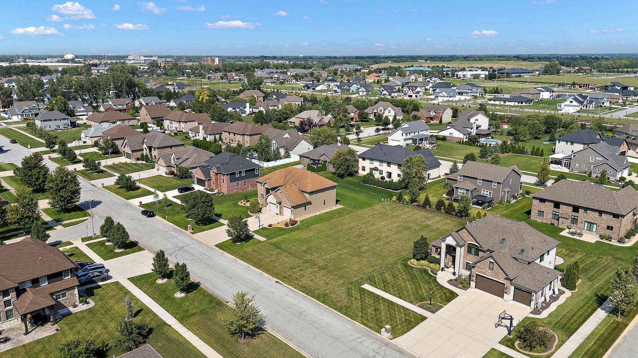 Homes for sale in Munster, IN | 10317 Margo Ln, Munster, IN 46321 | MLS# 826294