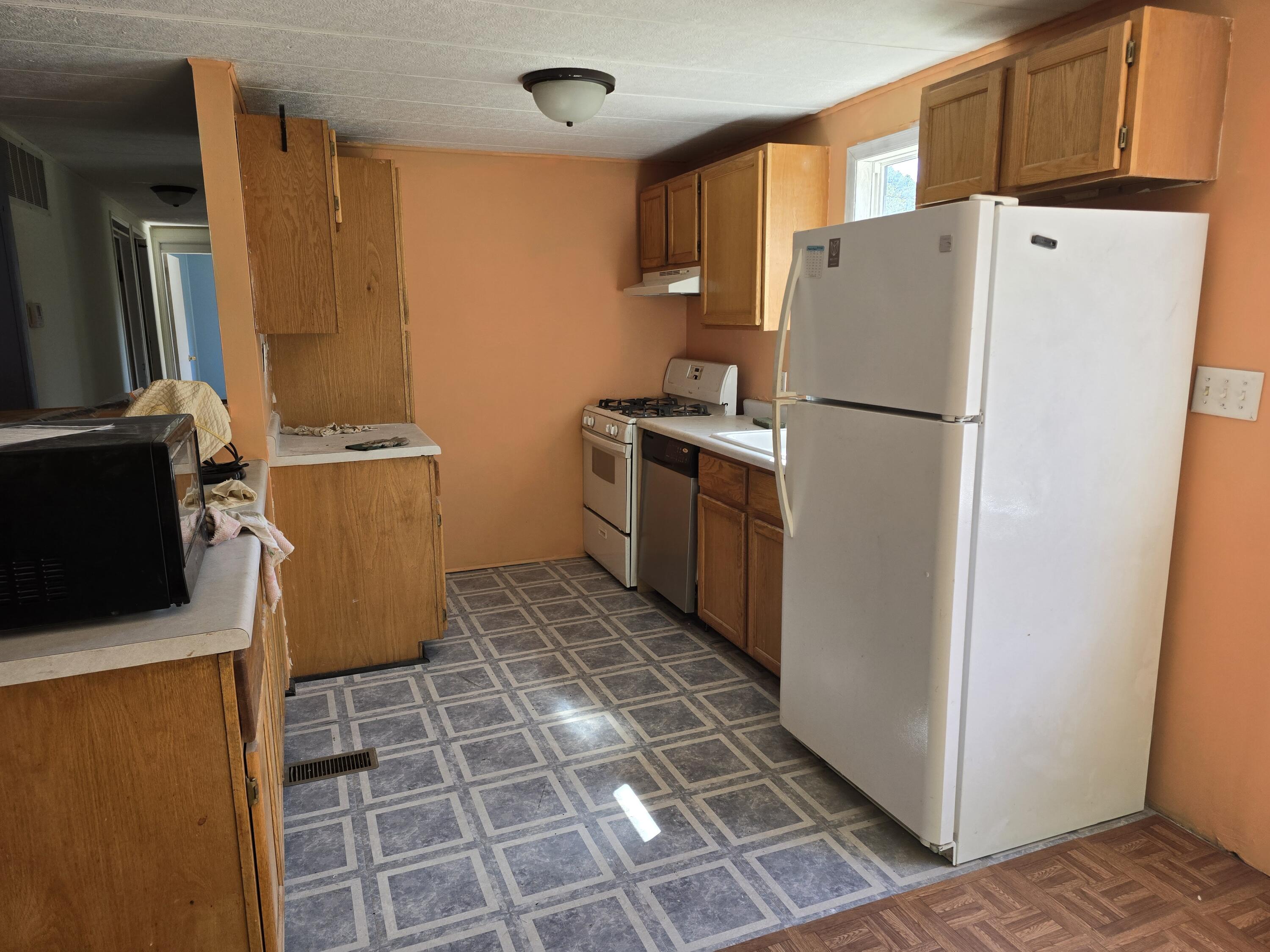 Homes for sale in Hobart, IN | 81 Lincoln Ave, Hobart, IN 46342 | MLS# 828031