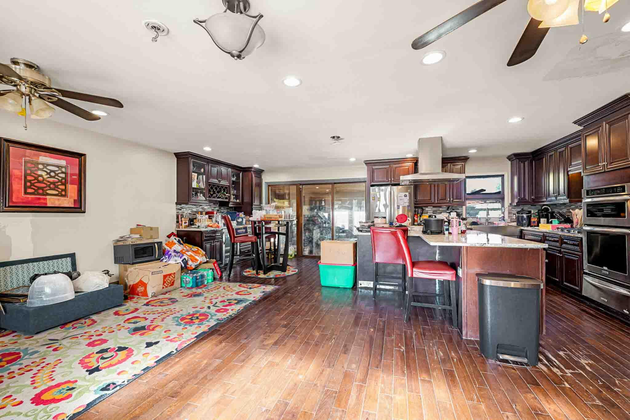 Homes for sale in Munster, IN | 543 Hickory Ln, Munster, IN 46321 | MLS# 830245