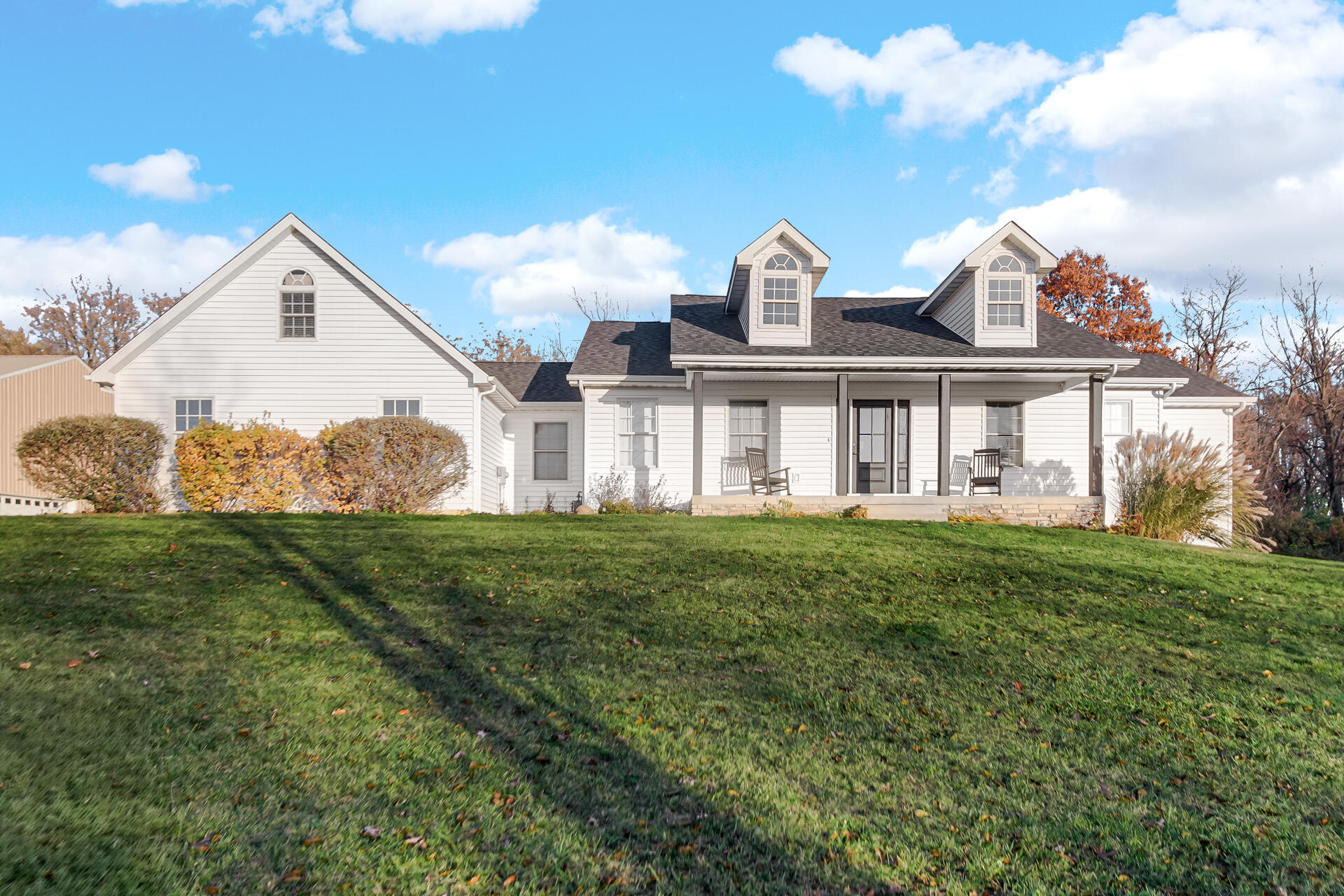 Homes for sale in Valparaiso, IN | 231 N 182 W, Valparaiso, IN 46385 | MLS# 831095