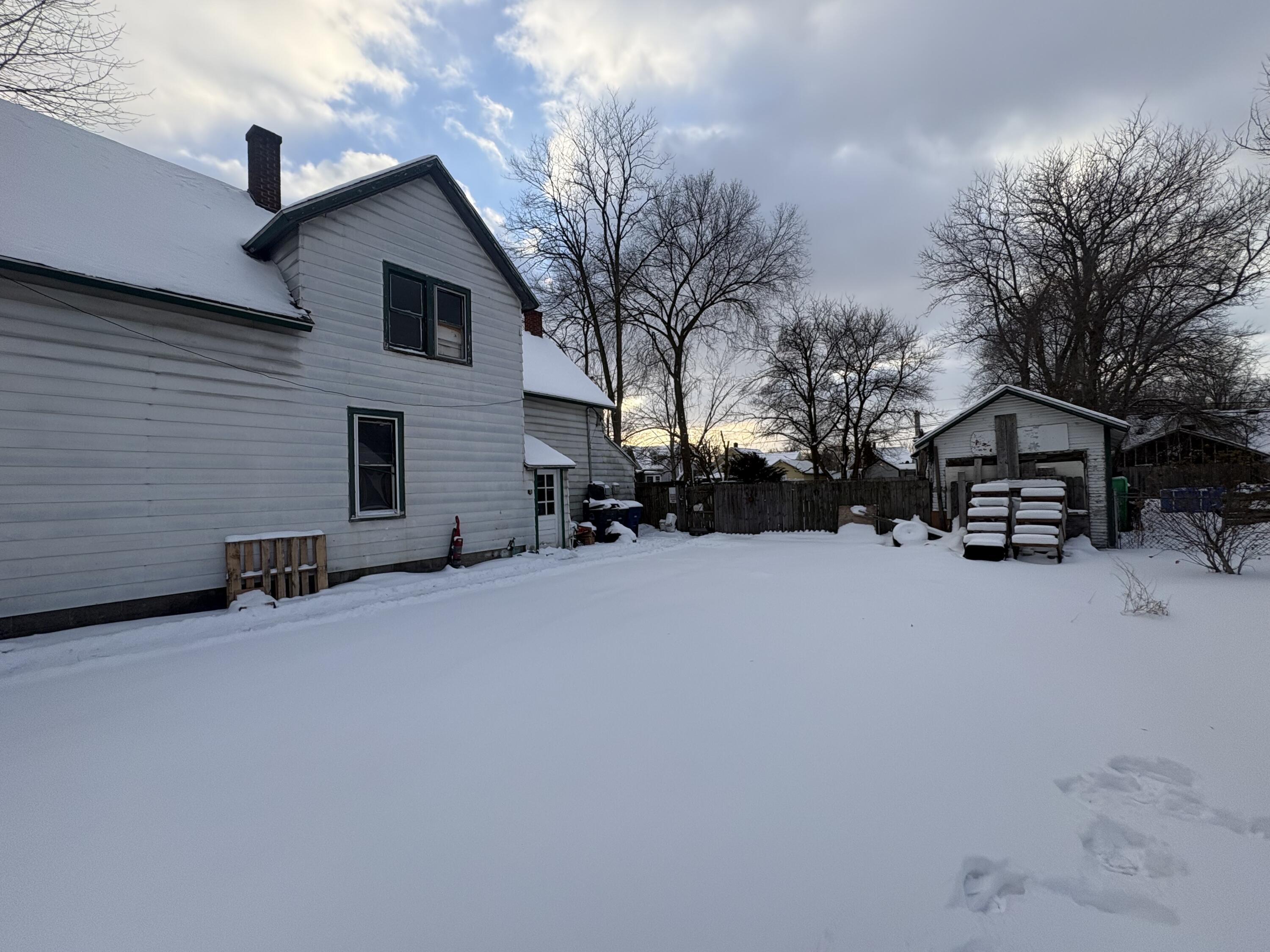 Homes for sale in Michigan City, IN | 241 S Porter St, Michigan City, IN 46360 | MLS# 833444