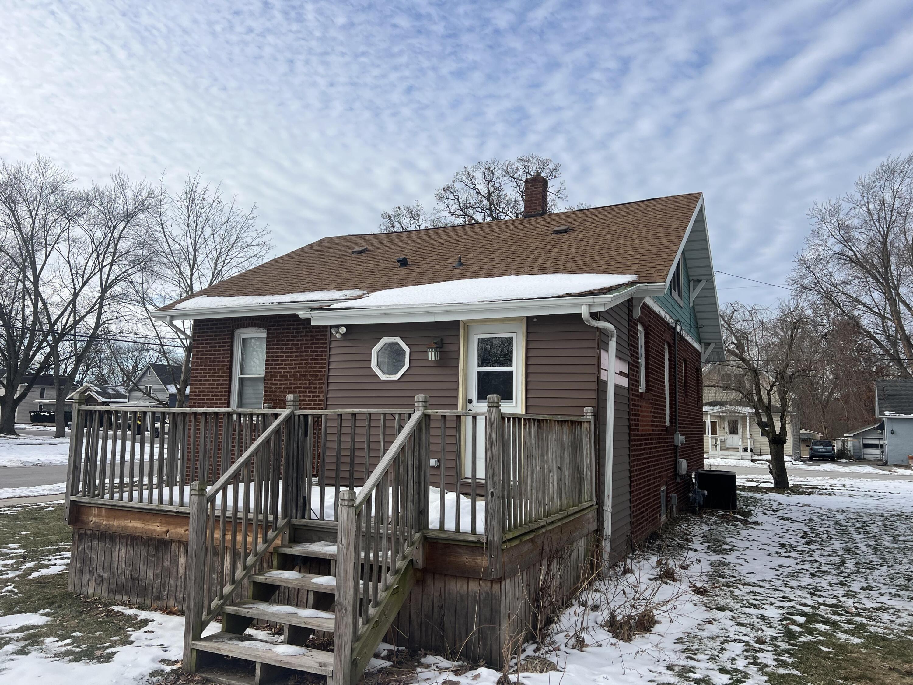 Homes for sale in Hobart, IN | 101 N Michigan Ave, Hobart, IN 46342 | MLS# 832095