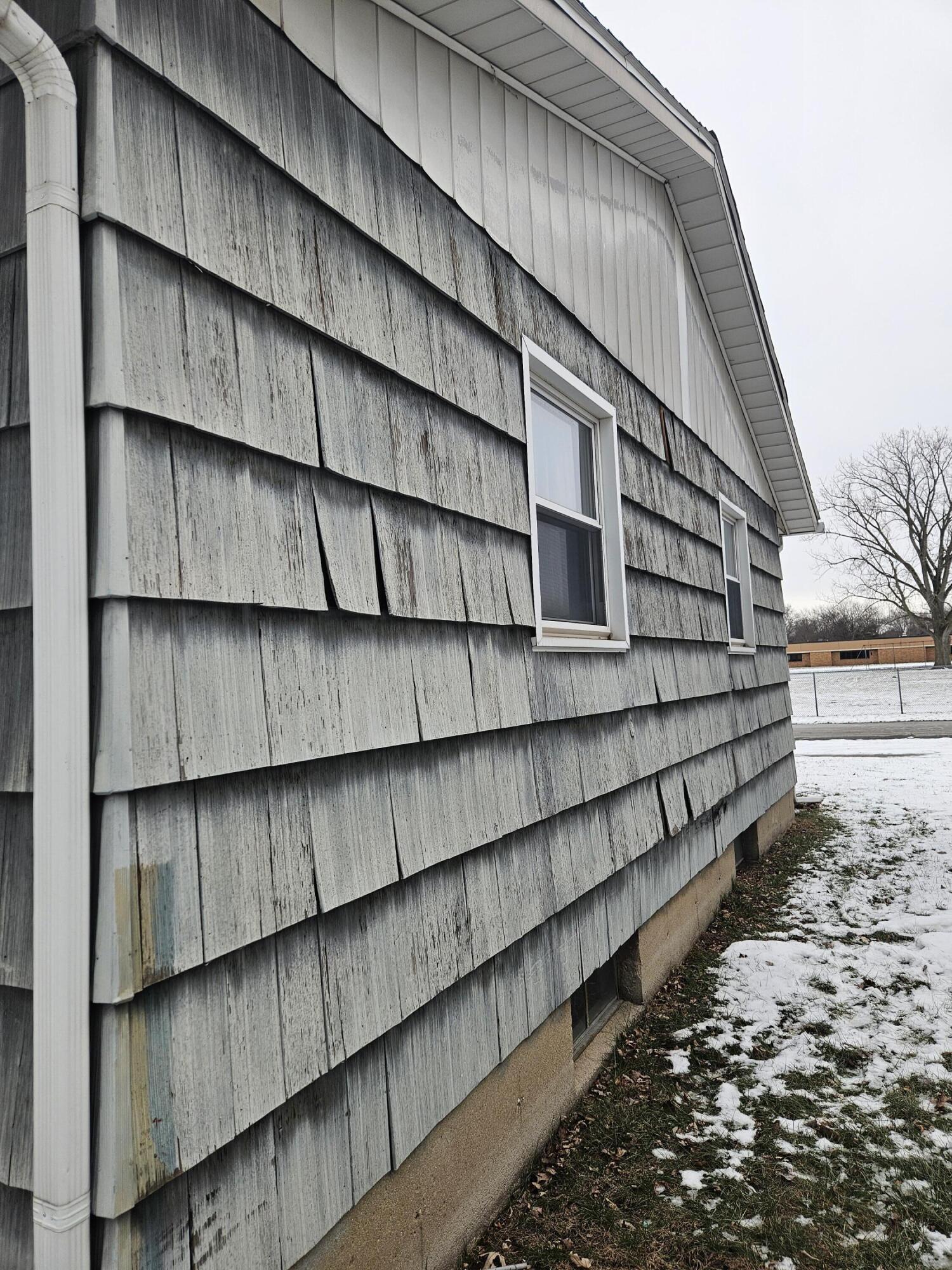 Homes for sale in Michigan City, IN | 309 Redpath Ave, Michigan City, IN 46360 | MLS# 832378