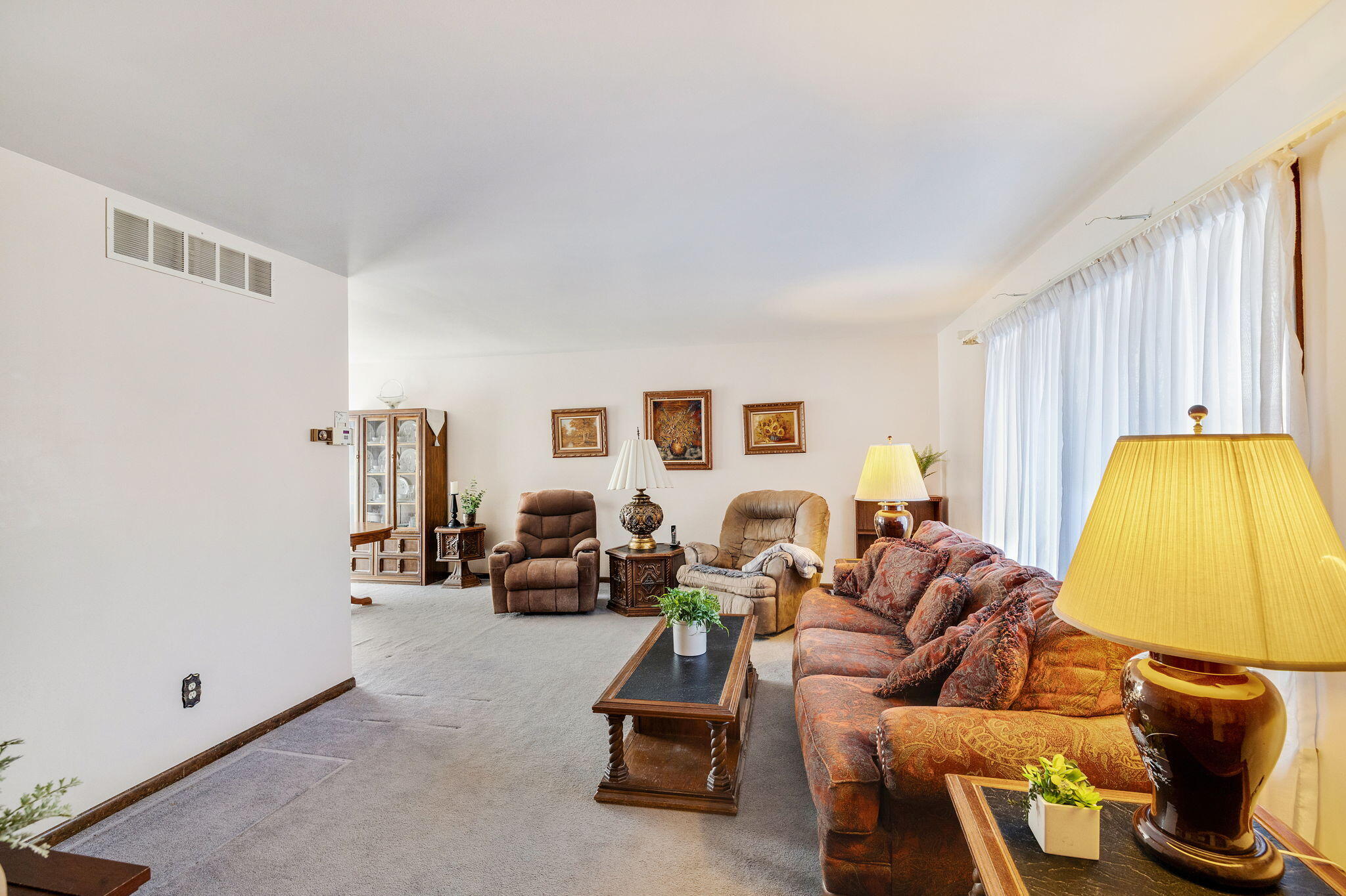 Homes for sale in Munster, IN | 8120 Tapper Ave, Munster, IN 46321 | MLS# 833321