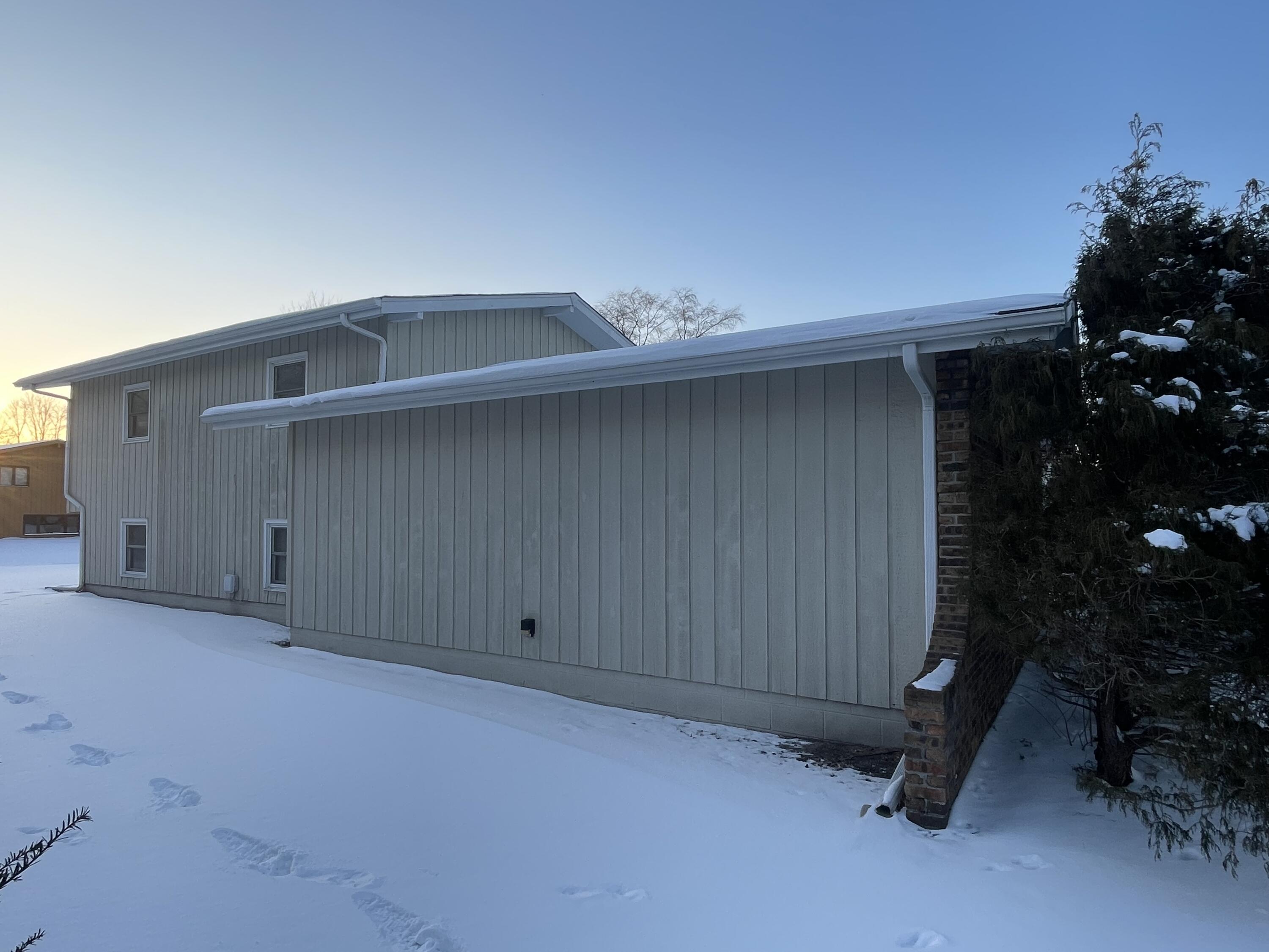 Homes for sale in Munster, IN | 1118 Fran Lin Pkwy, Munster, IN 46321 | MLS# 833367