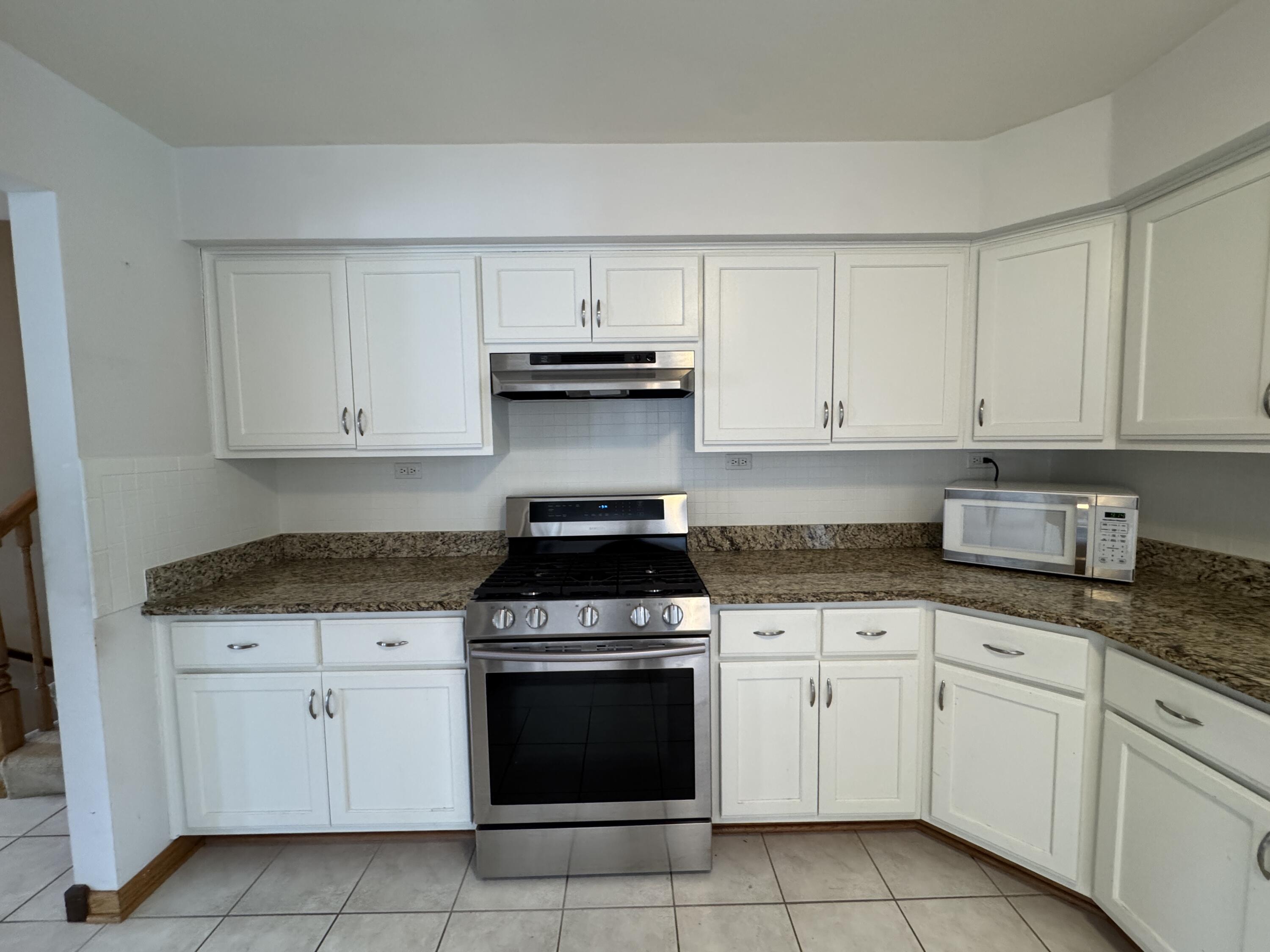 Homes for sale in Munster, IN | 1118 Fran-Lin Pkwy, Munster, IN 46321 | MLS# 833367