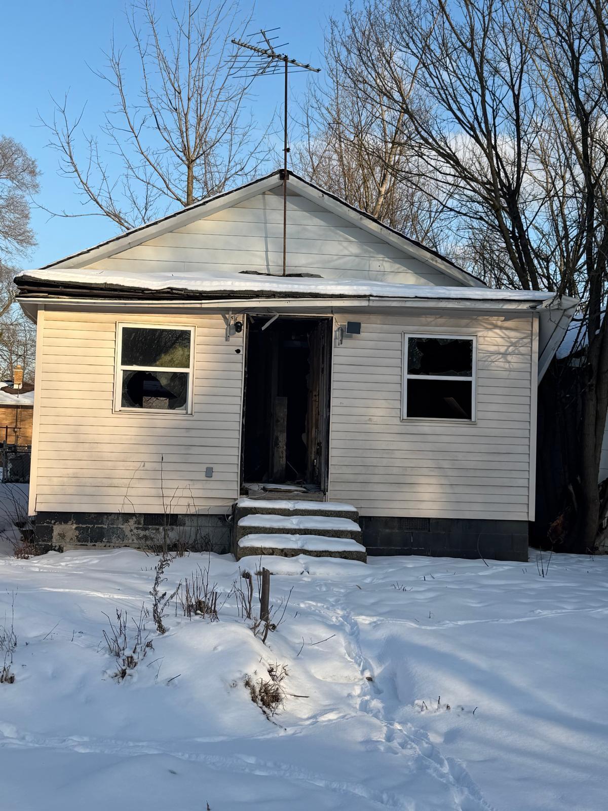 Homes for sale in Gary, IN | 4549 Pennsylvania St, Gary, IN 46409 | MLS# 833464