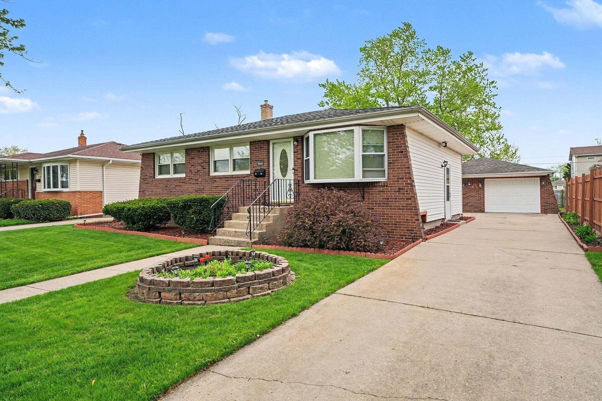 Homes for sale in Munster, IN | 7845 Van Buren Ave, Munster, IN 46321 | MLS# 833785