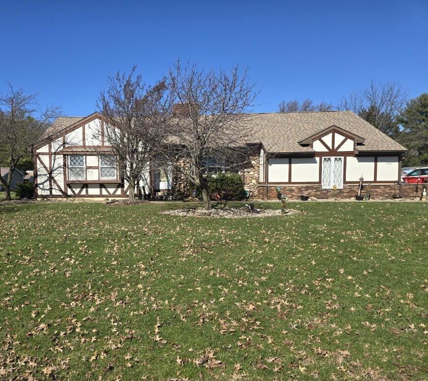 Homes for sale in Lakeville, IN | 12900 Walnut Hill Dr, Lakeville, IN 46536 | MLS# 835178