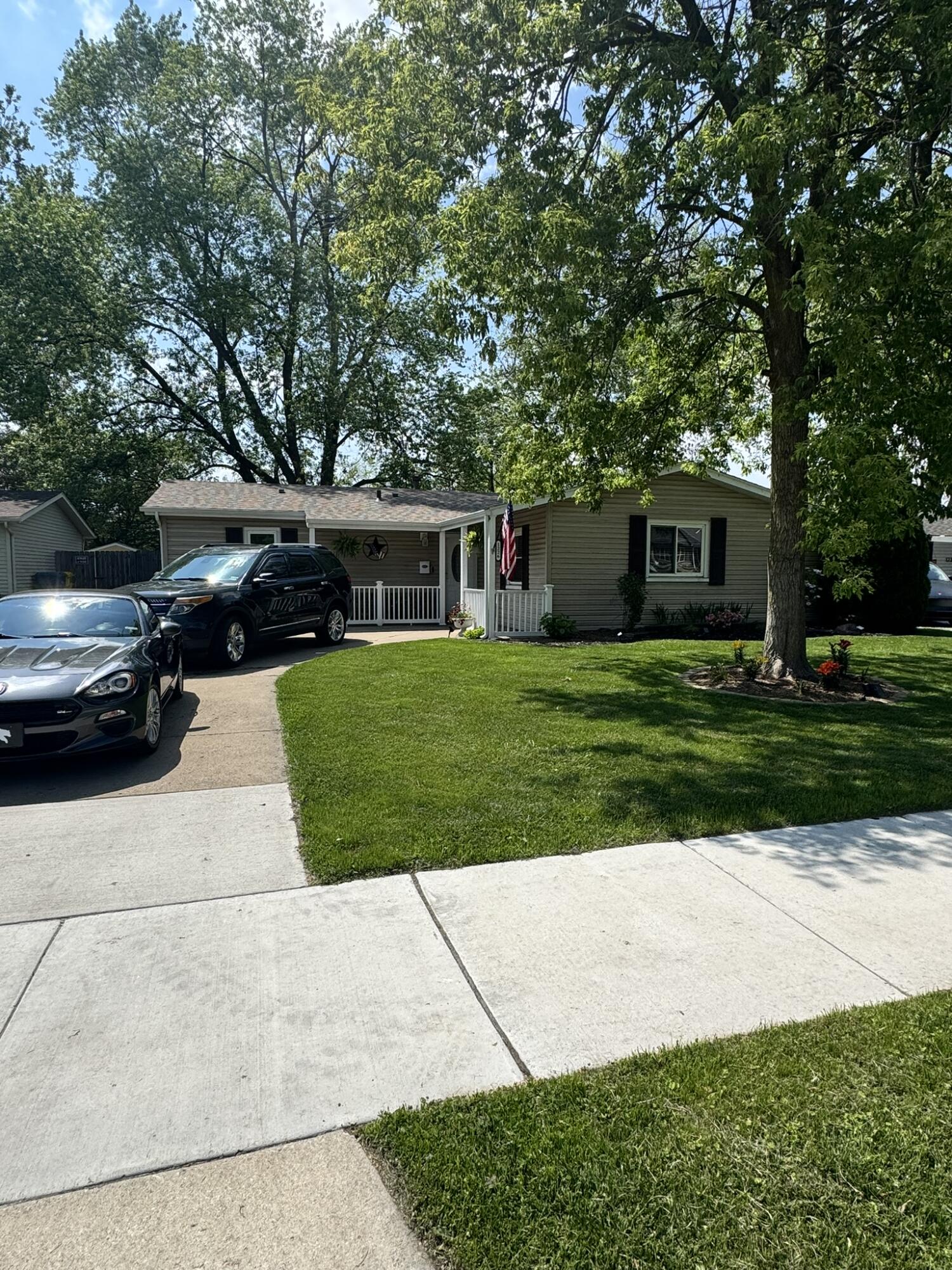 Homes for sale in Griffith, IN | 1226 N Glenwood Ave, Griffith, IN 46319 | MLS# 835533