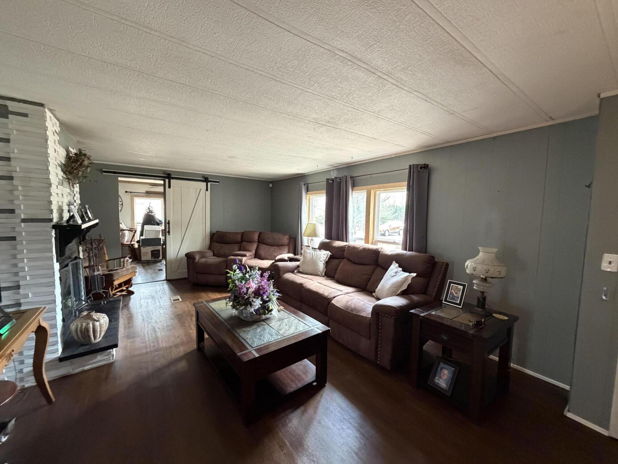 Homes for sale in Wheatfield, IN | 4256 Jonathan Dr, Wheatfield, IN 46392 | MLS# 835641