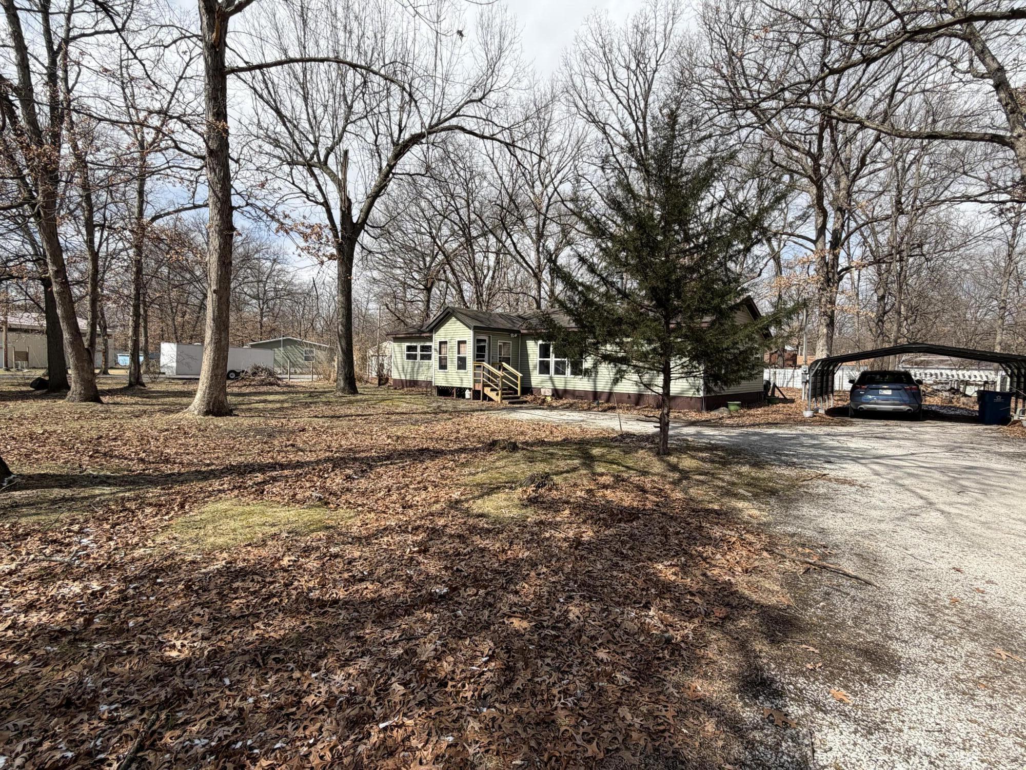 Homes for sale in Wheatfield, IN | 4256 Jonathan Dr, Wheatfield, IN 46392 | MLS# 835641