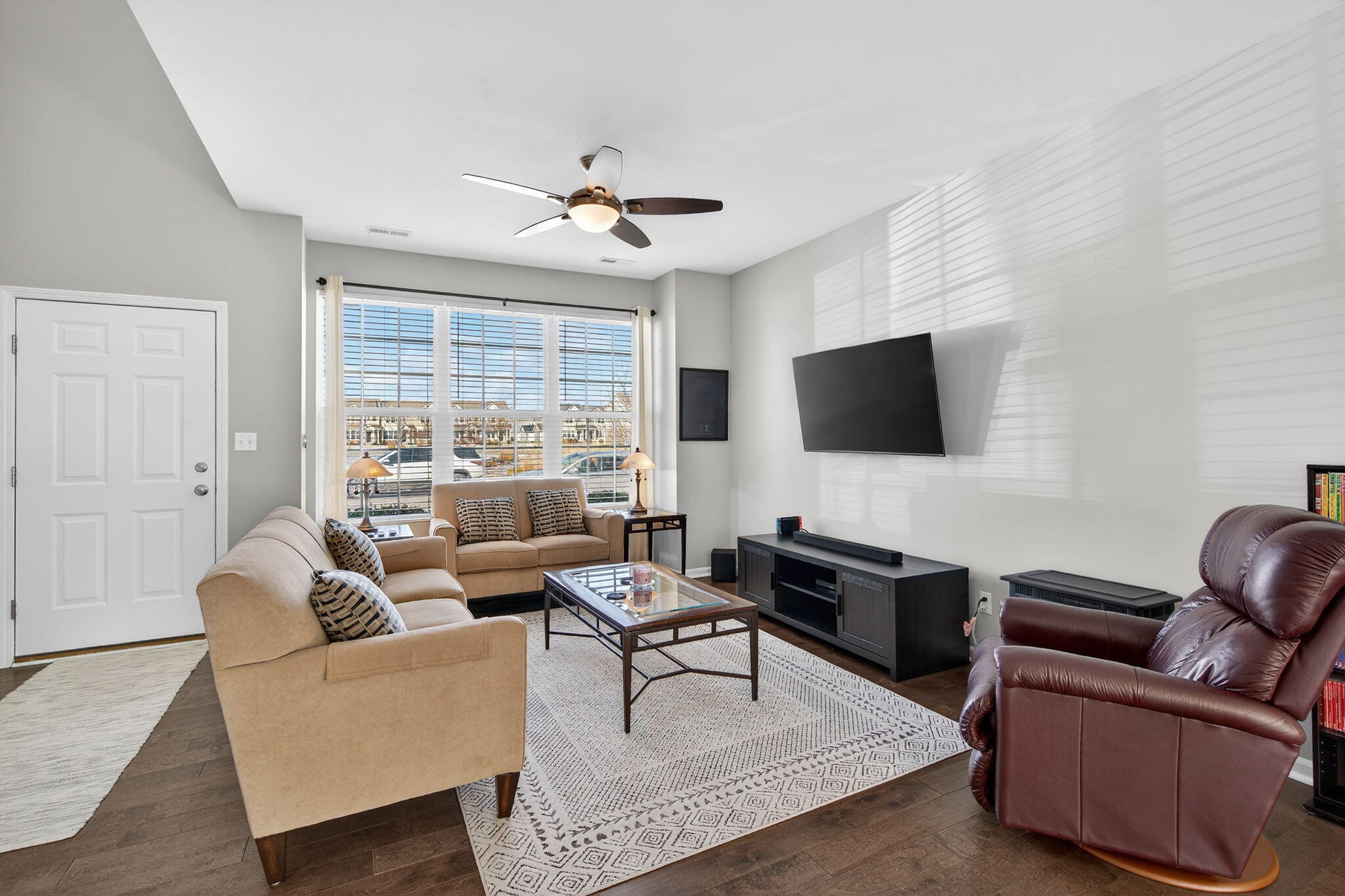 Homes for sale in Crown Point, IN | 11405 Vermont Pl, Crown Point, IN 46307 | MLS# 835758