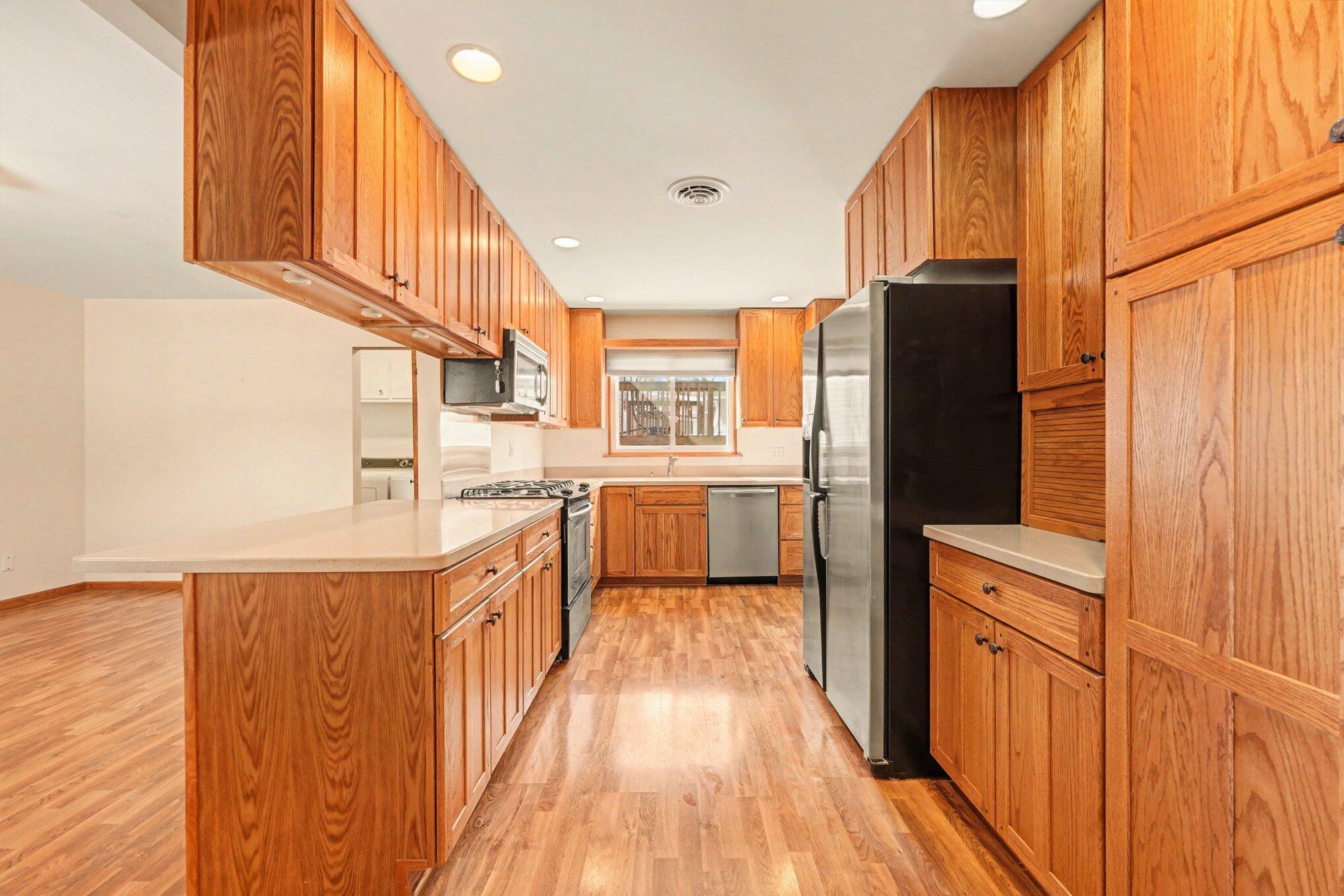 Homes for sale in Griffith, IN | 736 N Glenwood Ave, Griffith, IN 46319 | MLS# 835673