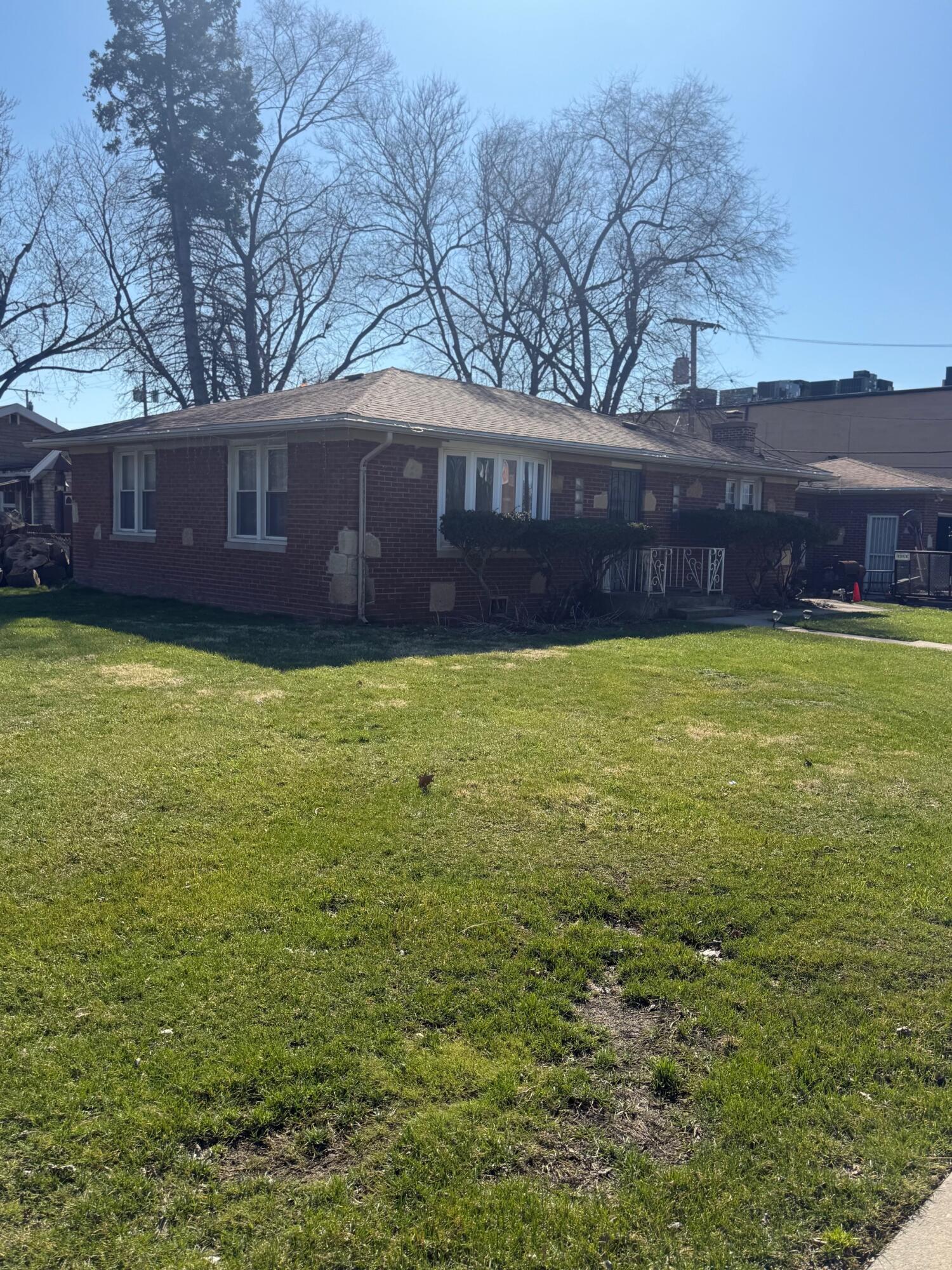 Homes for sale in Merrillville, IN | 5400 Massachusetts St, Merrillville, IN 46410 | MLS# 835852