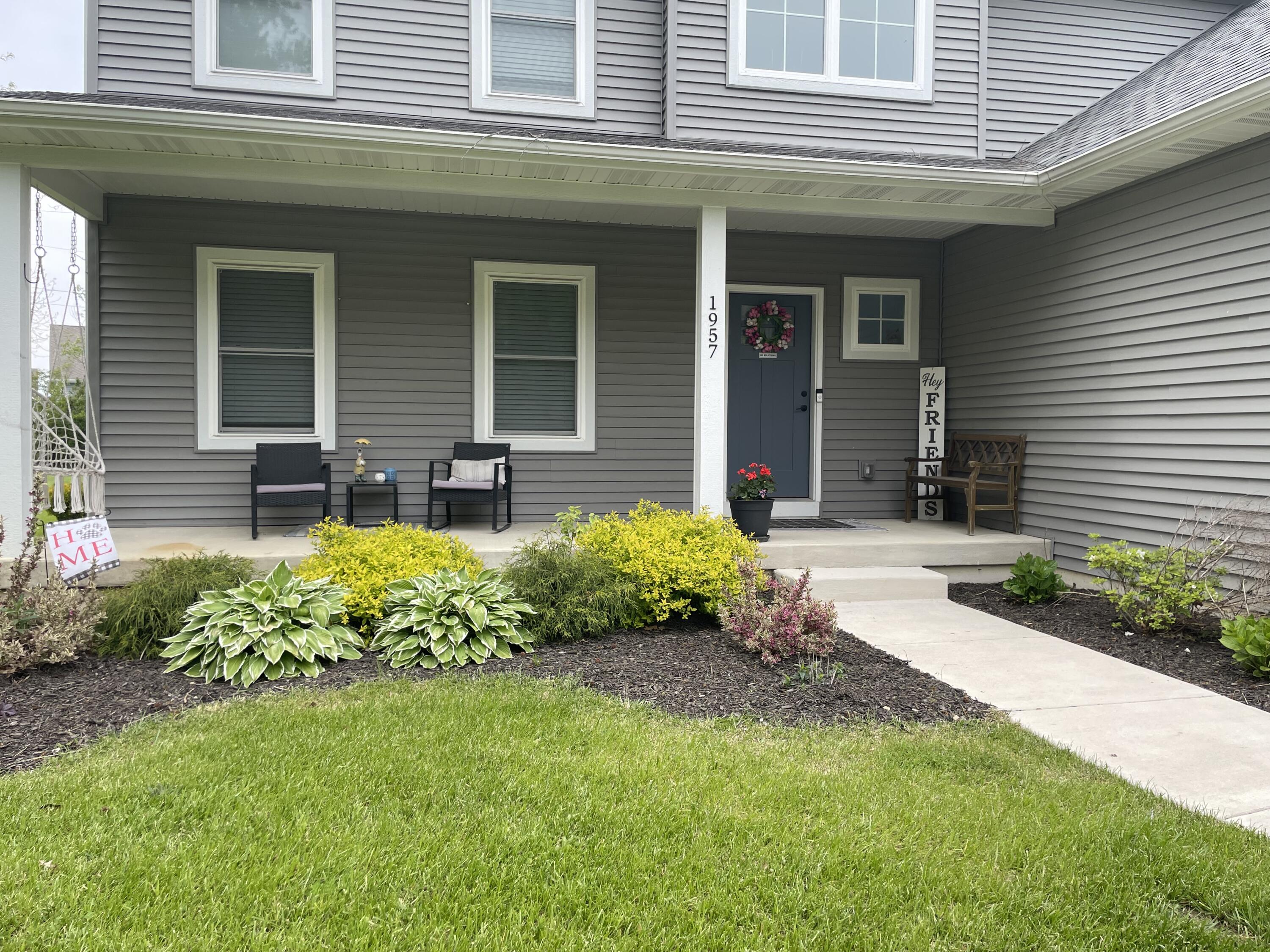 4th image of 1957 Hickory Dr, Hobart, IN 46342 | MLS# 838919