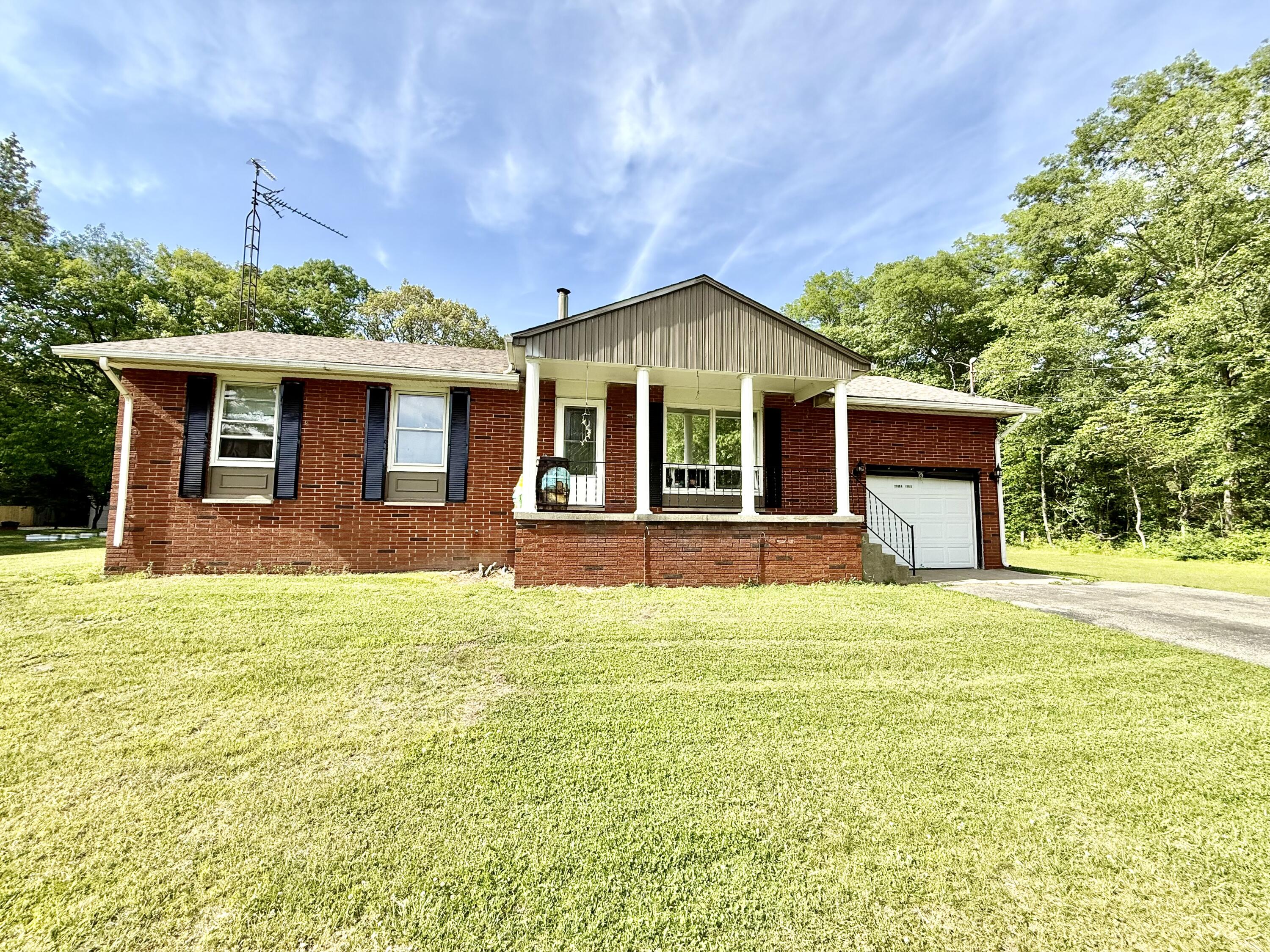 Homes for sale in Knox, IN | 2300 E 150 S, Knox, IN 46534 | MLS# 839445
