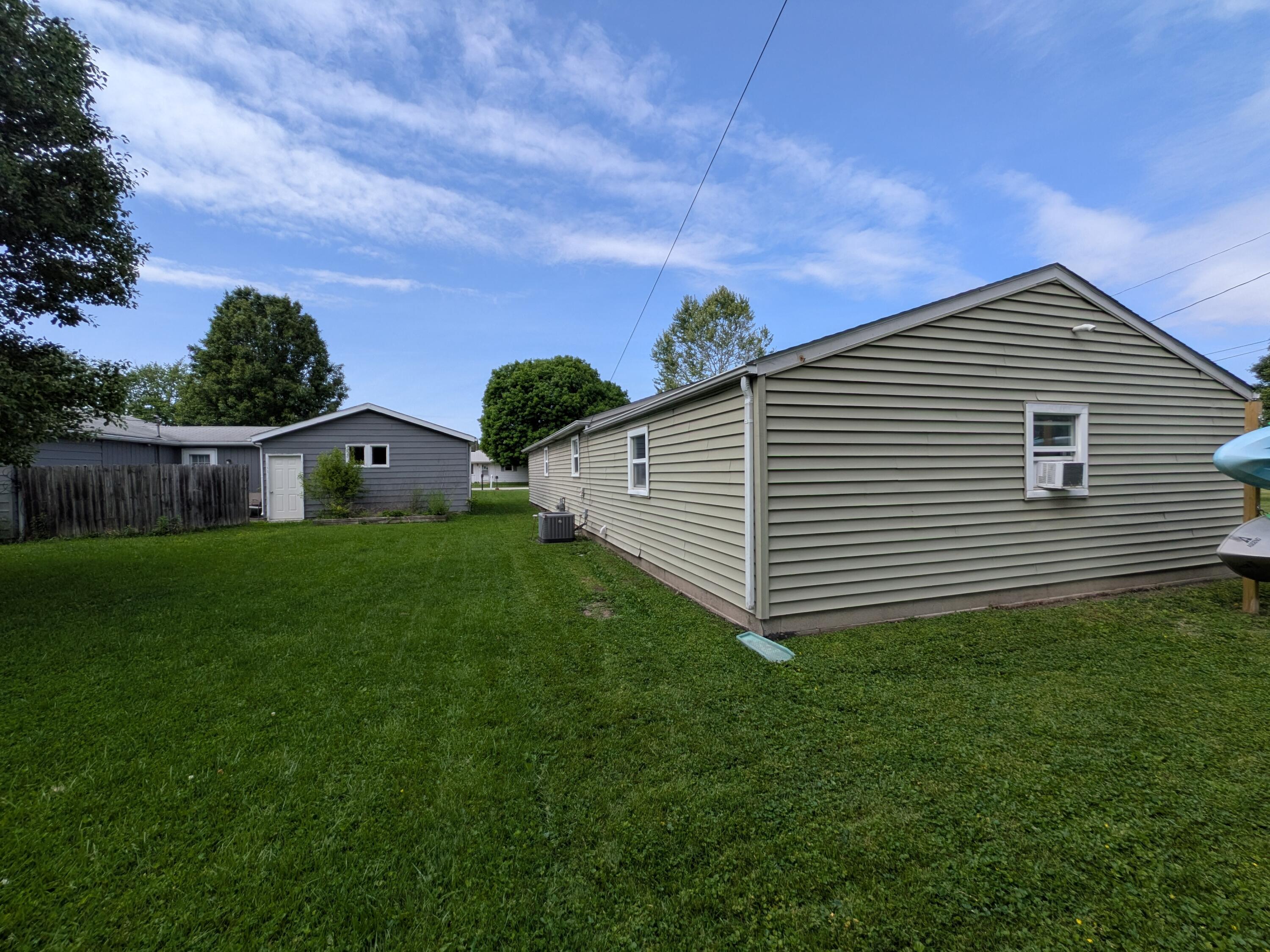 Homes for sale in Frankton, IN | 911 Harrison St, Frankton, IN 46044 | MLS# 839900