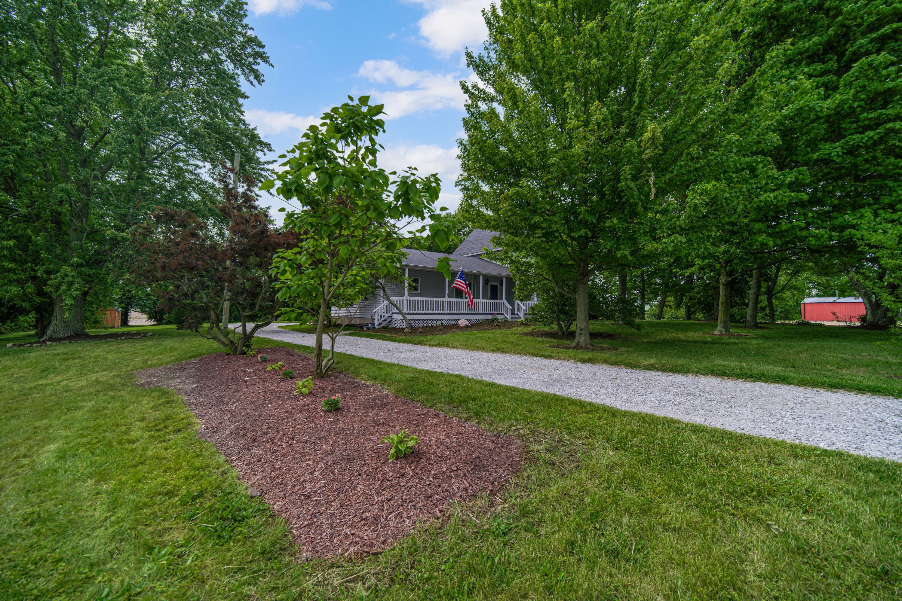 Homes for sale in Hebron, IN | 476 S State Road 2, Hebron, IN 46341 | MLS# 839750