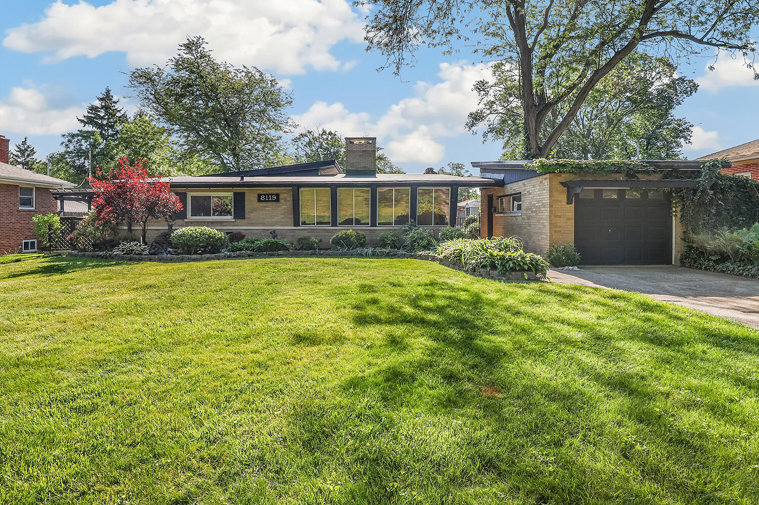 Homes for sale in Munster, IN | 8119 Forest Ave, Munster, IN 46321 | MLS# 840116