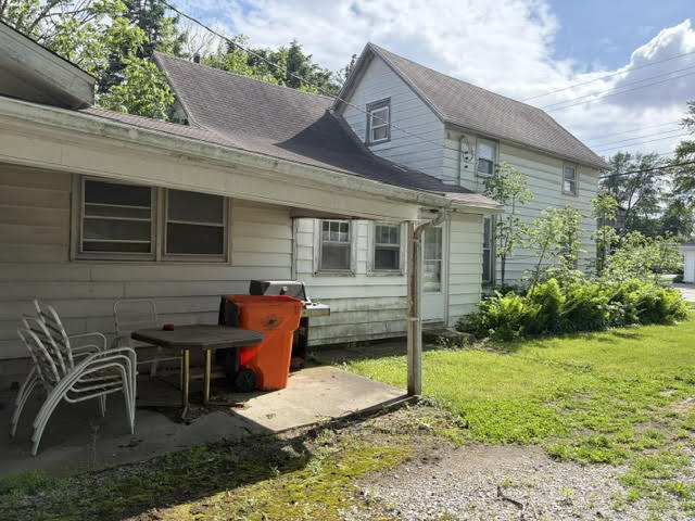 Homes for sale in Wolcott, IN | 413 S Range St, Wolcott, IN 47995 | MLS# 839876